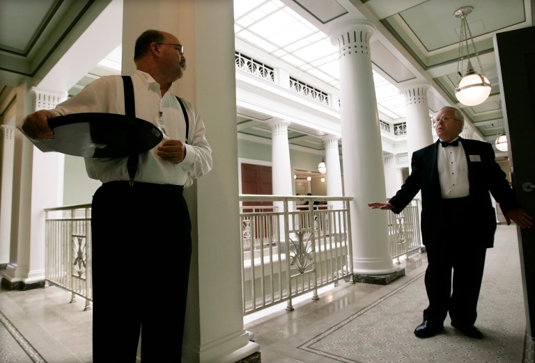 The Labor Dept. says a union has to turn over contracts to a banquet server who wanted to compare them. (AP Photo/Mark Humphrey)