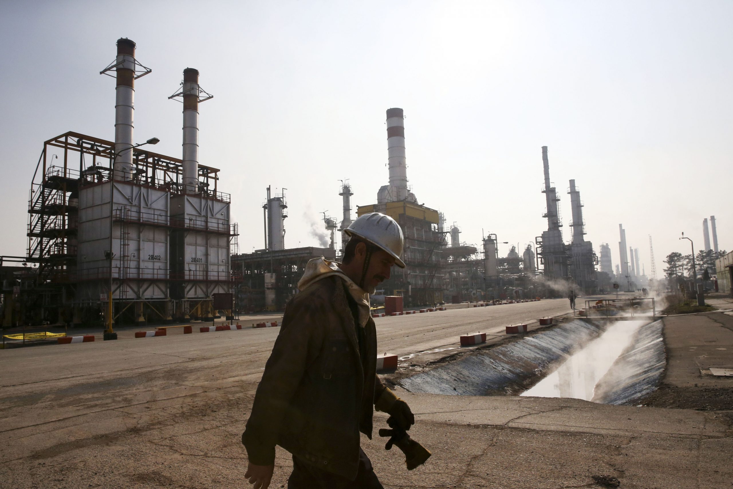 OPEC leaves oil production alone