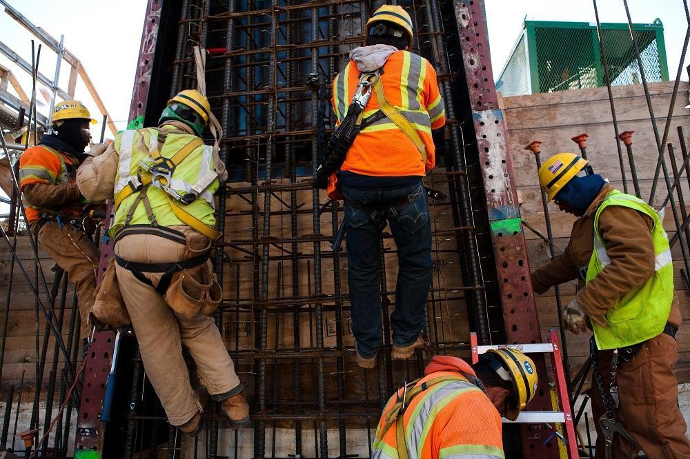 Dulles Rail board backs down on union-friendly deal