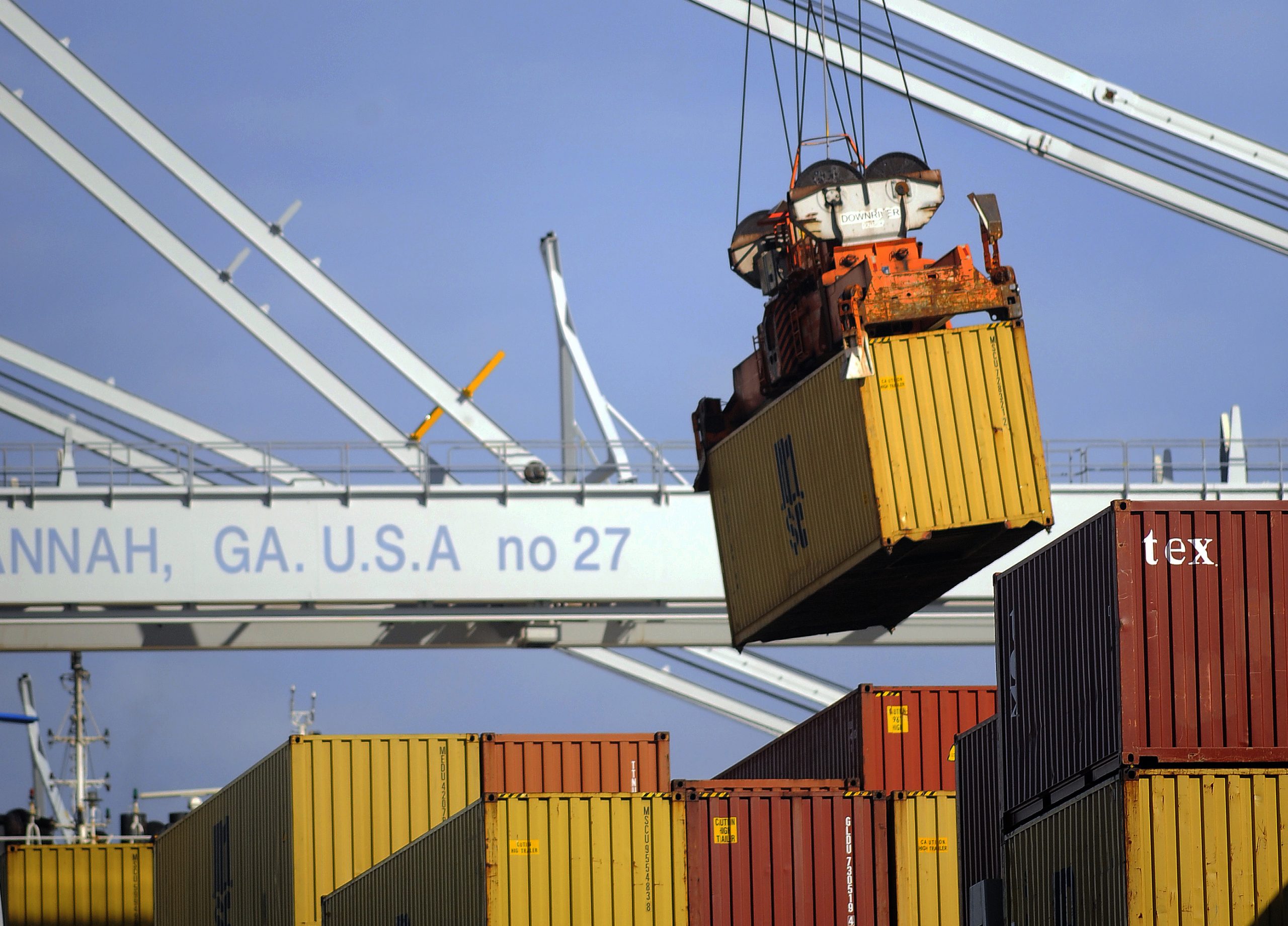US trade deficit up in December to $38.7 billion