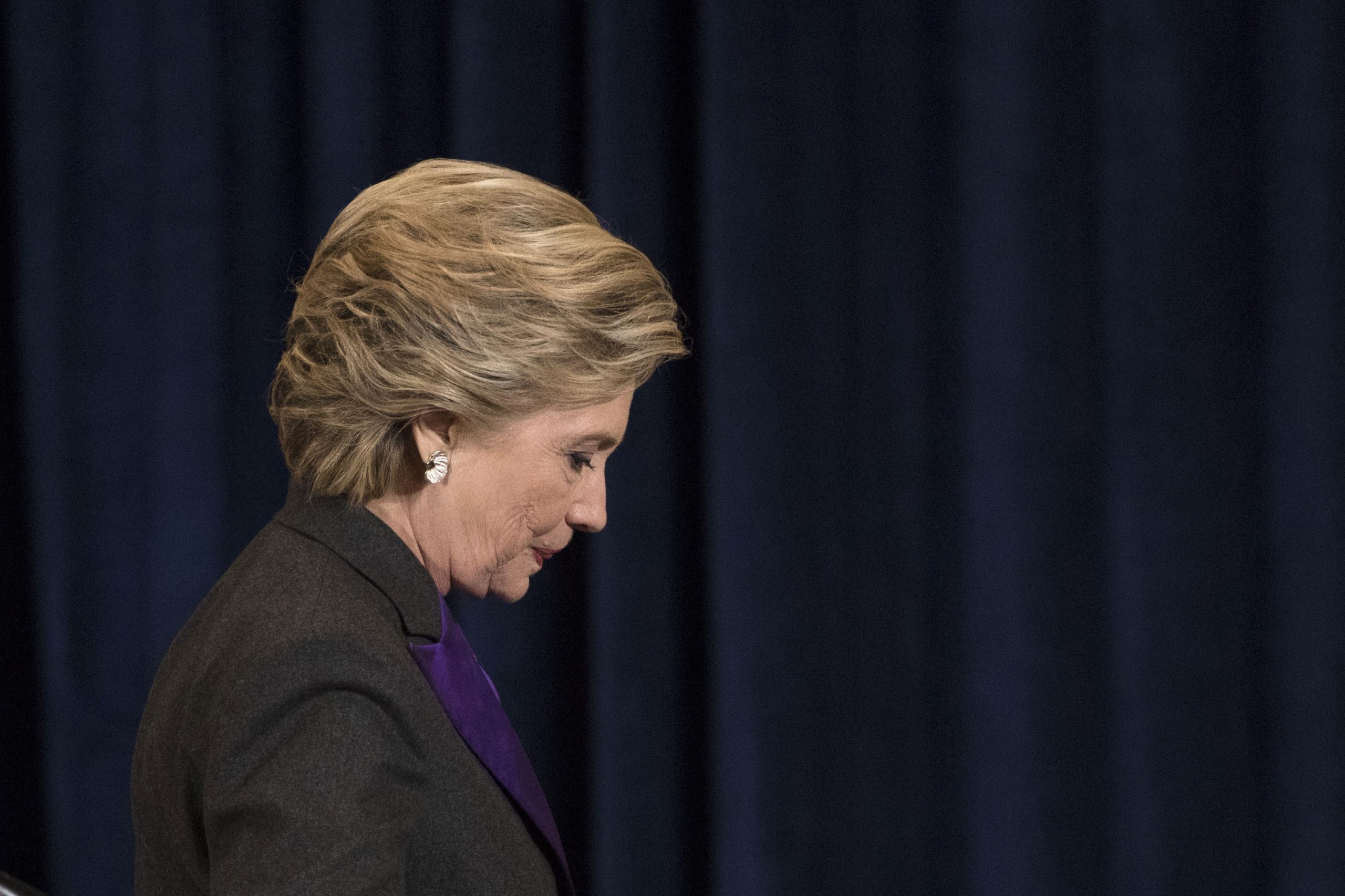 State Dept. releases 1,000 more deleted Clinton emails