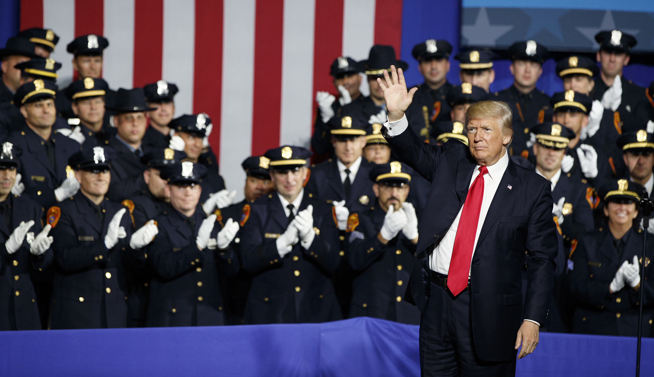 Trump honors ‘American heroes’ in weekly address