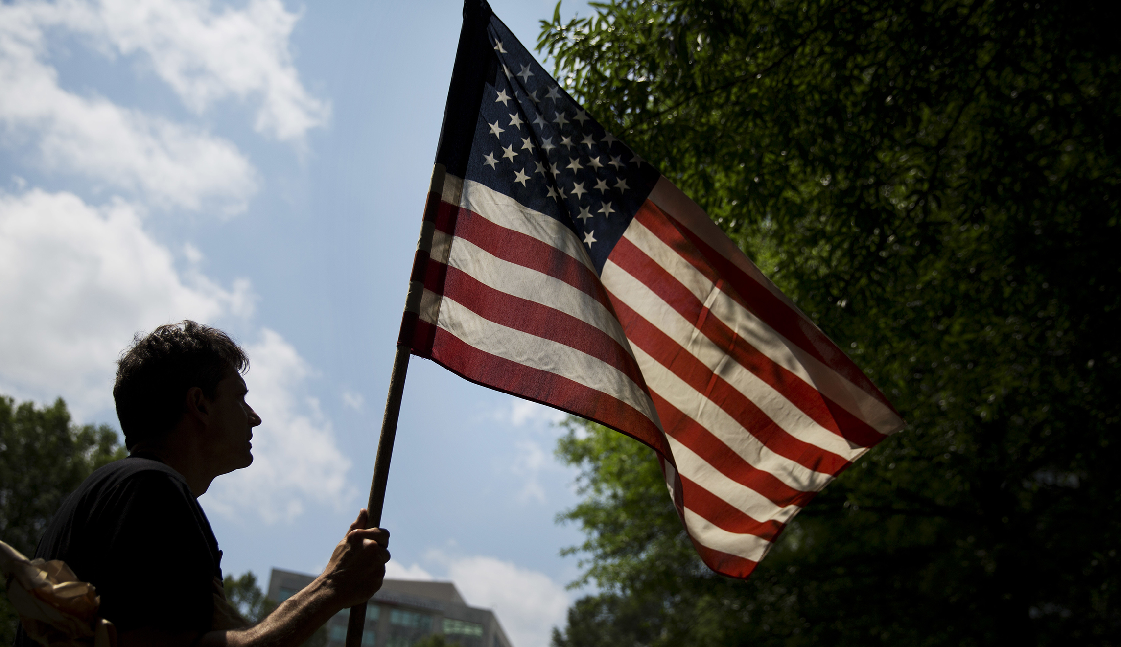 Uptick in number of Americans who say country on right track: Poll