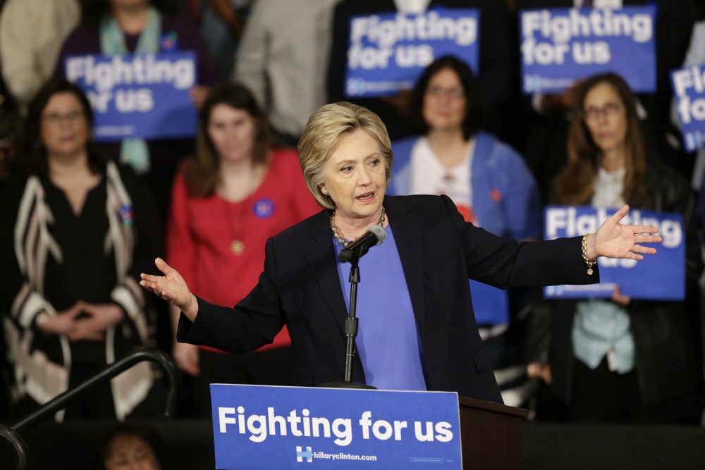 Clinton ‘so sick’ of Sanders’ fossil fuels criticism