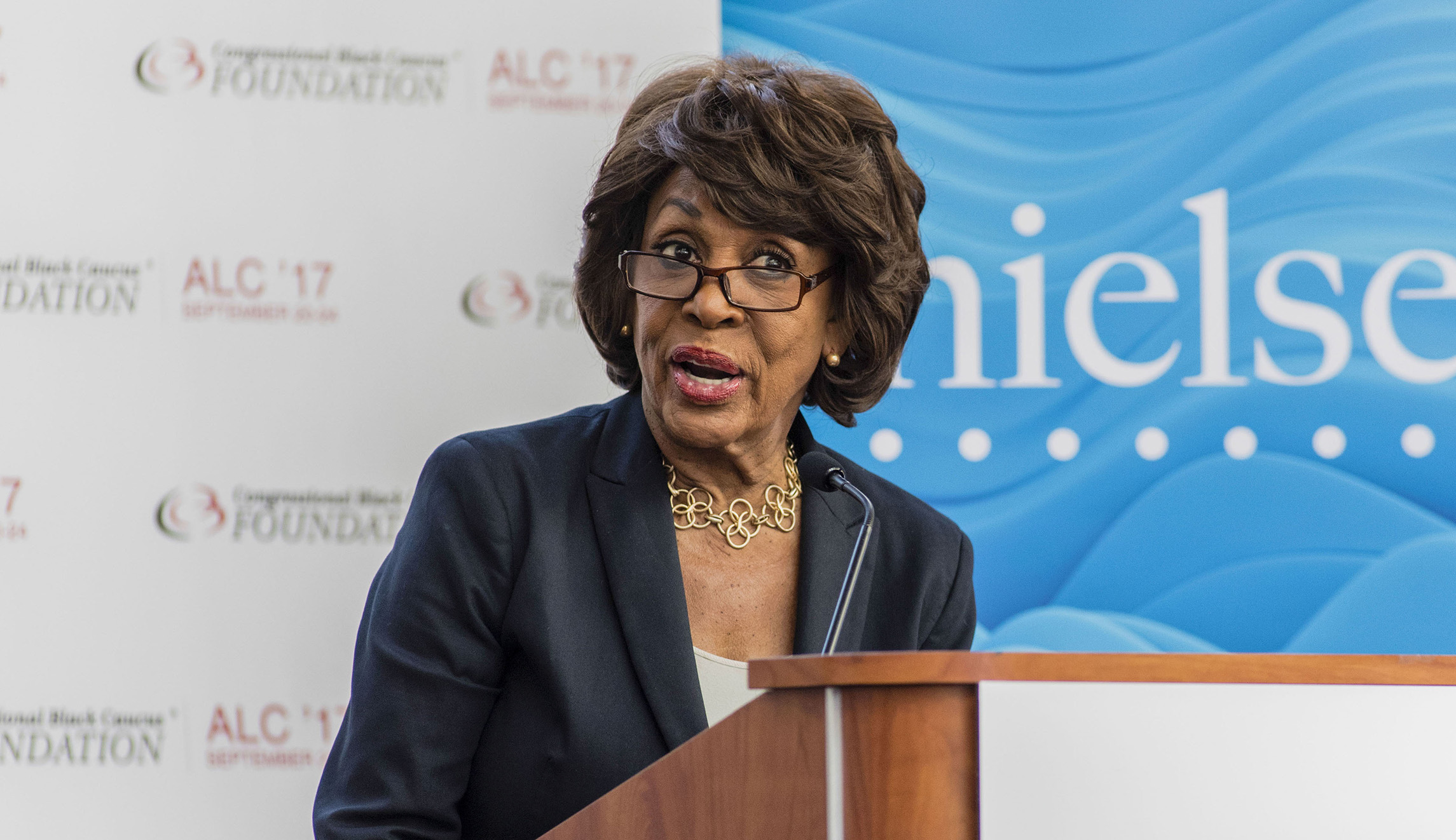 ‘#Uncivil Democrats’: Street artist adds Maxine Waters’ face to ‘Halloween’ billboard