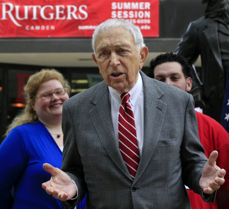 WATCHDOGS: 38 Hill politicos own JP Morgan stocks