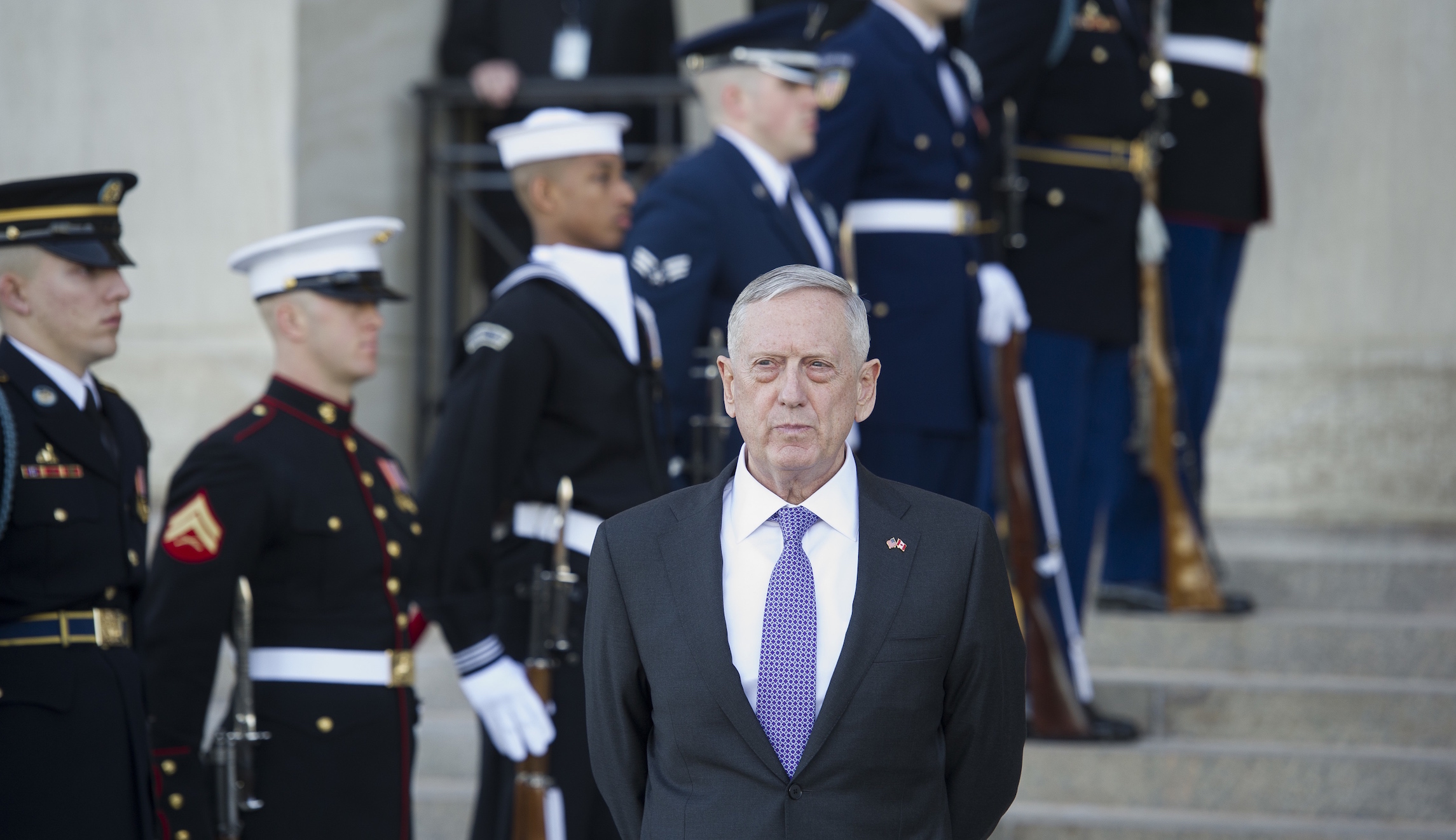 US military to allow transgender recruits on Jan. 1 while DOJ awaits Pentagon study
