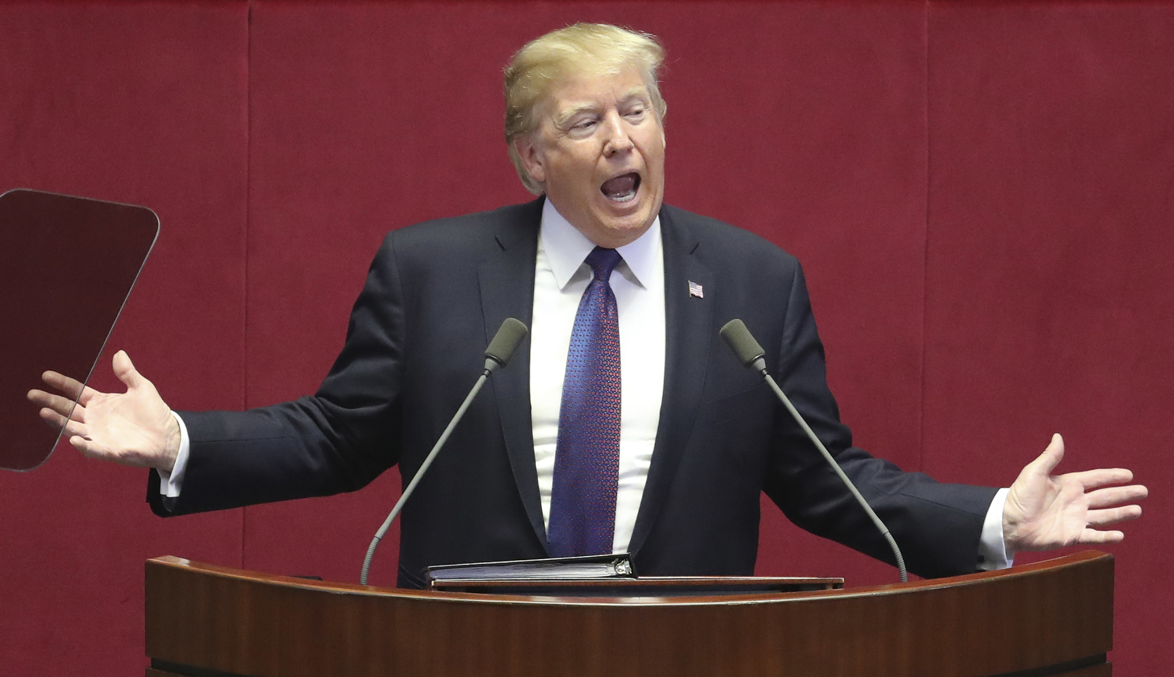 Trump claims to have a ‘nuclear button’ ‘bigger’ and ‘more powerful’ than North Korea’s