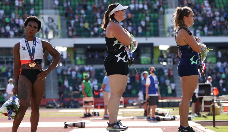 Another forgettable athlete wins over the media with an act of faux bravery