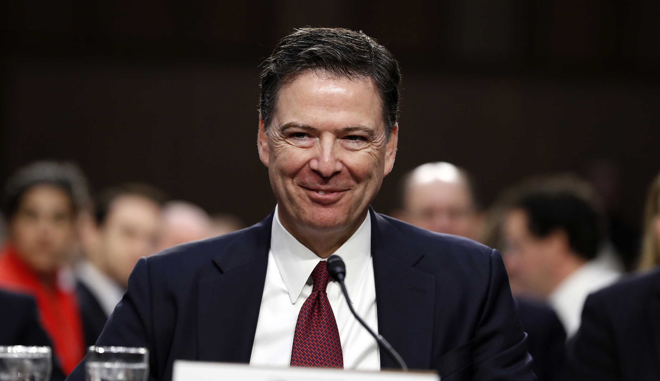 Everyone continues to hate James Comey