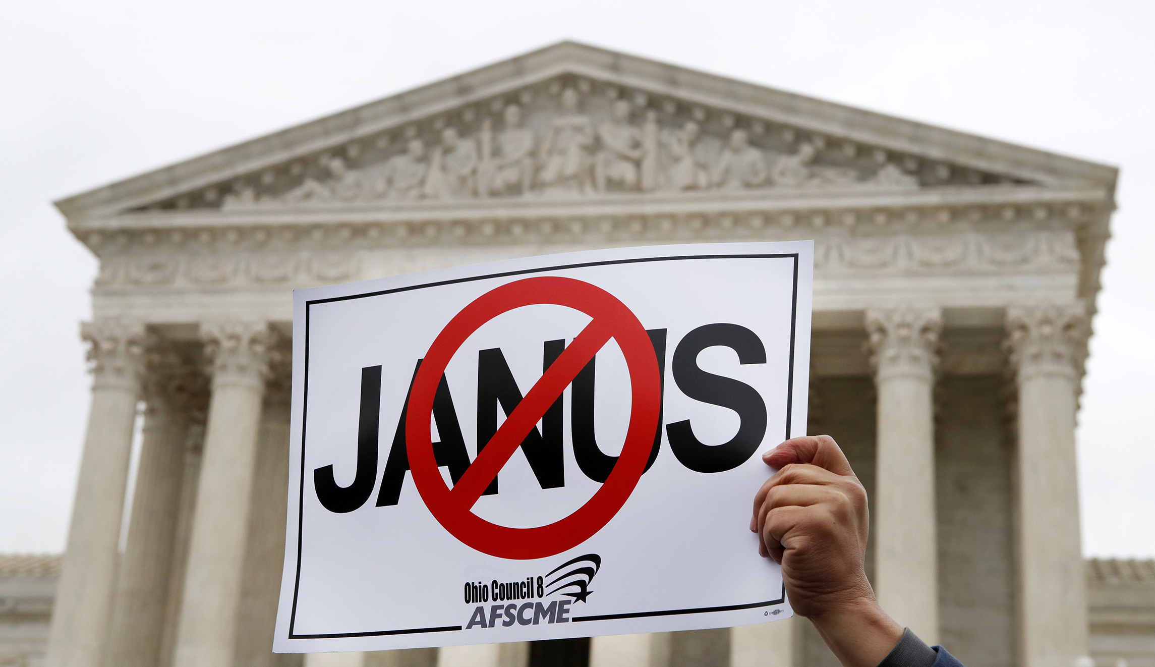 Unions prepare for loss in Supreme Court case on public-employee dues