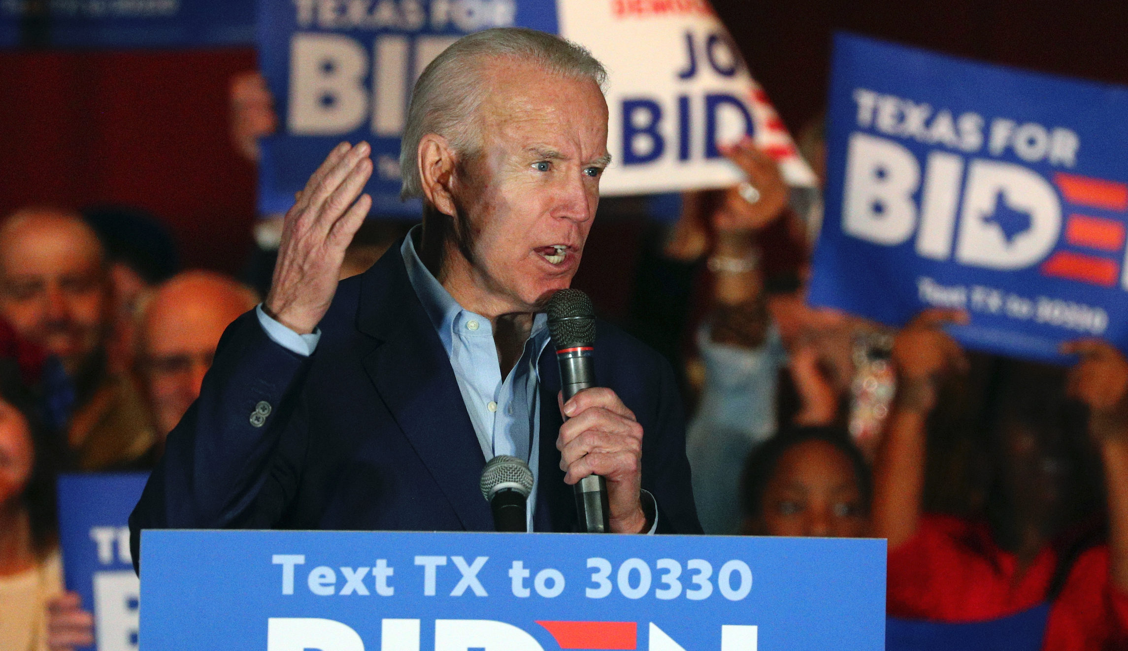 Biden seals place as top Sanders alternative in stunning Super Tuesday comeback