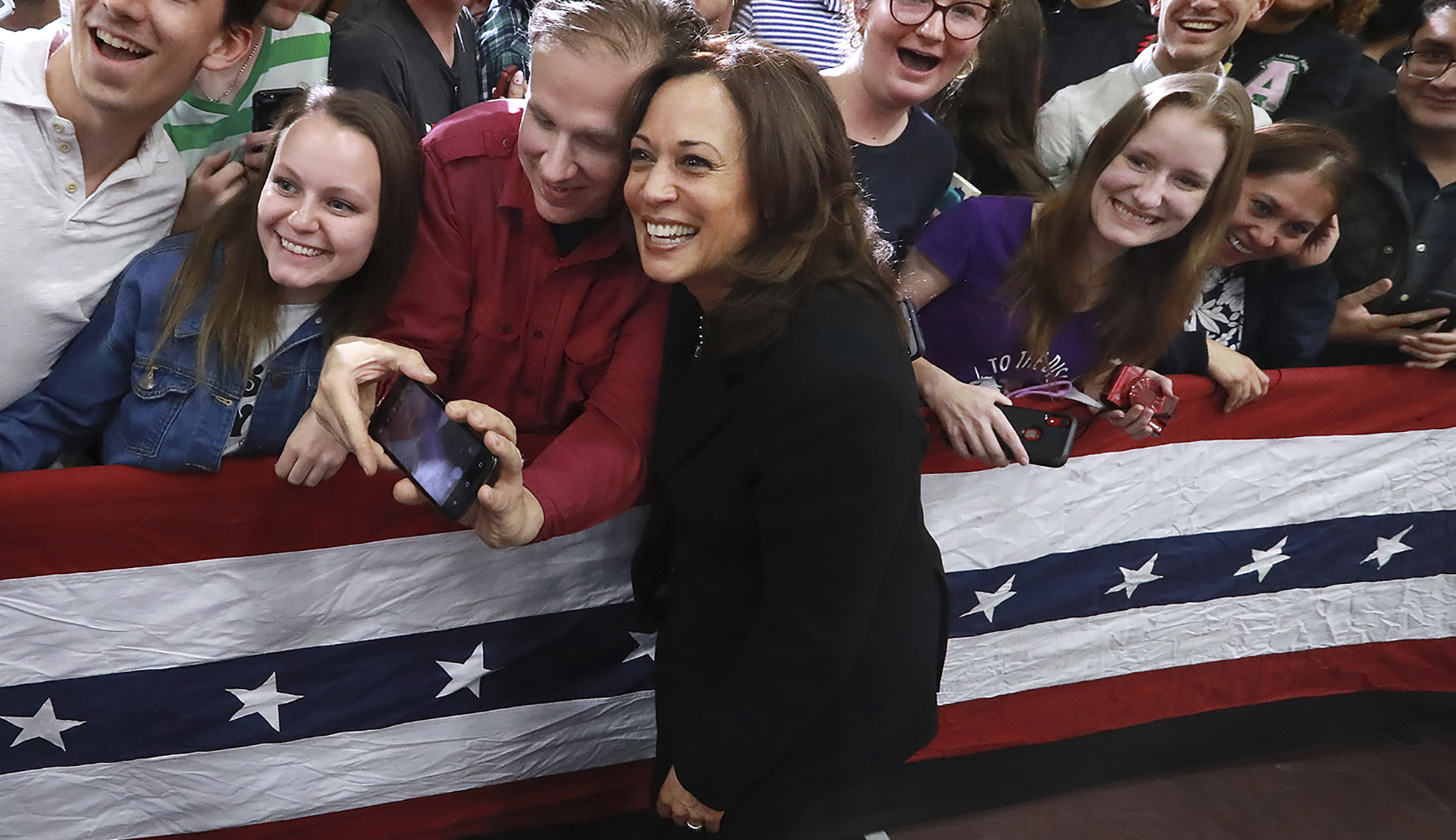 Kamala Harris lists $1.995 million Washington home