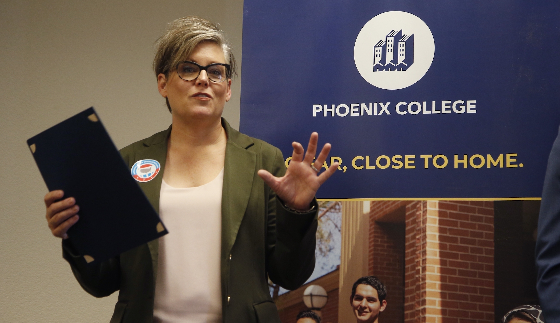 Hobbs breaks Arizona veto record