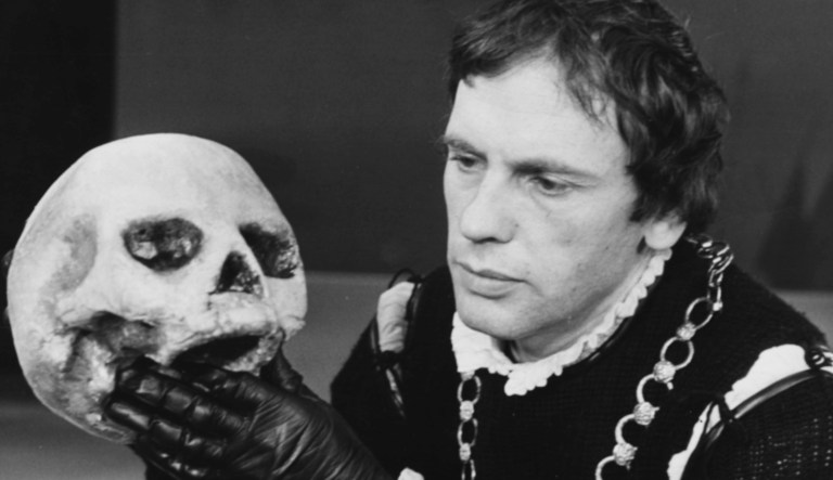 Content warning: Everybody dies