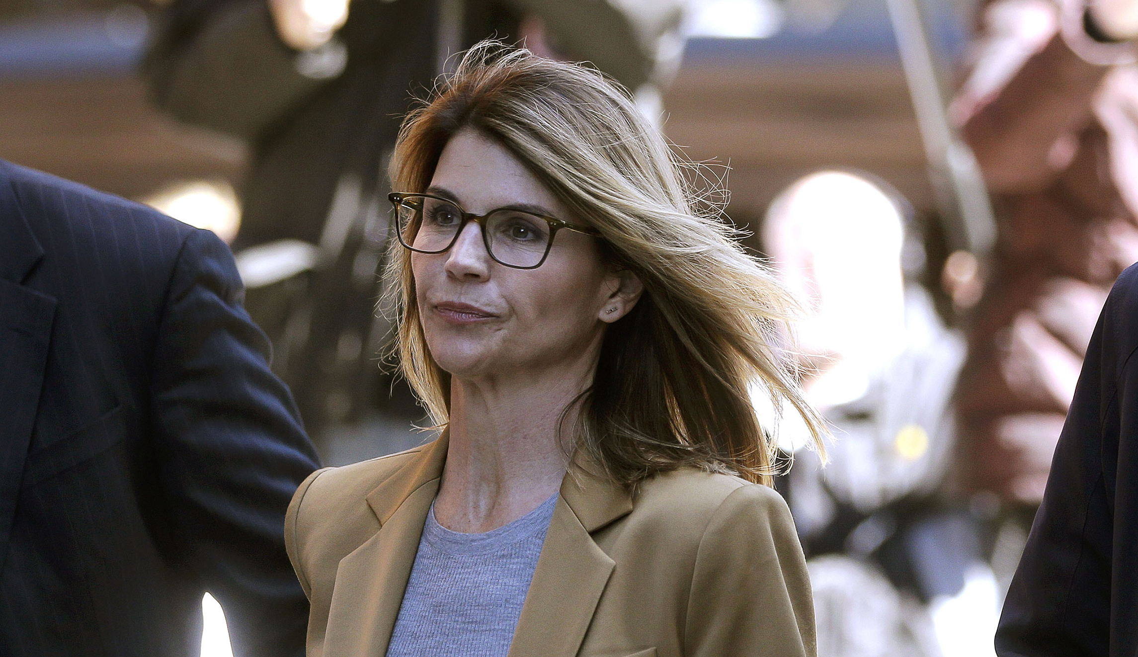 Aunt Becky is totes going to jail