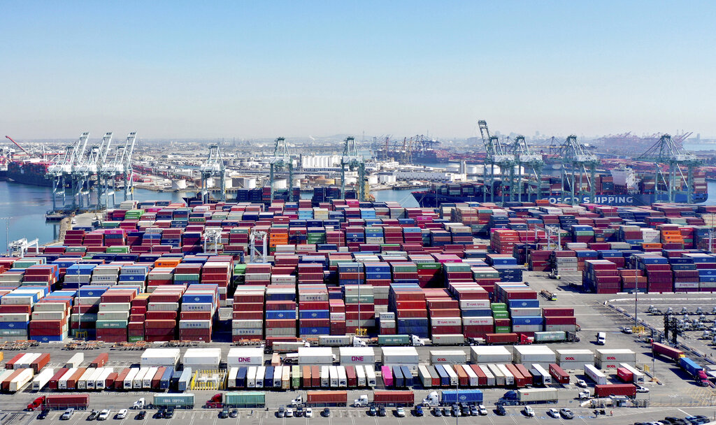 Empty shipping containers pile up in LA while China has shortage