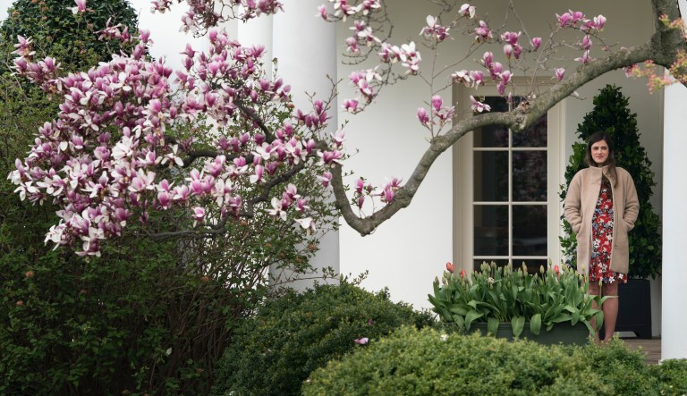 Trump’s former gatekeeper to release journalist-lashing memoir