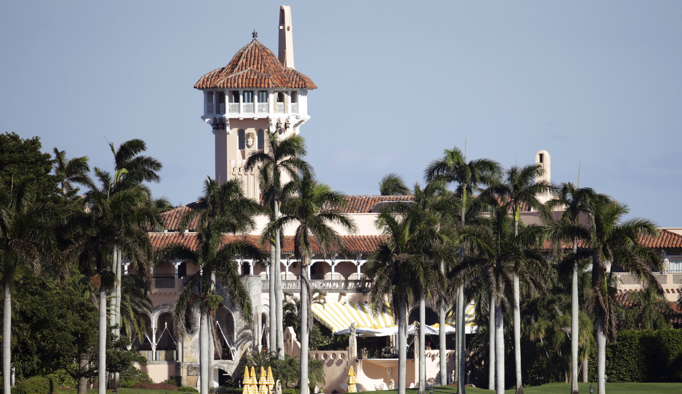 Mar-a-Lago gets deep cleaning after guests get coronavirus