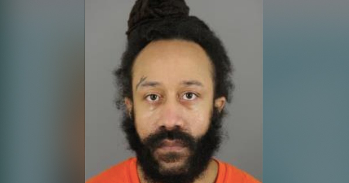 Waukesha man describes tense takedown when parade suspect showed up at his house