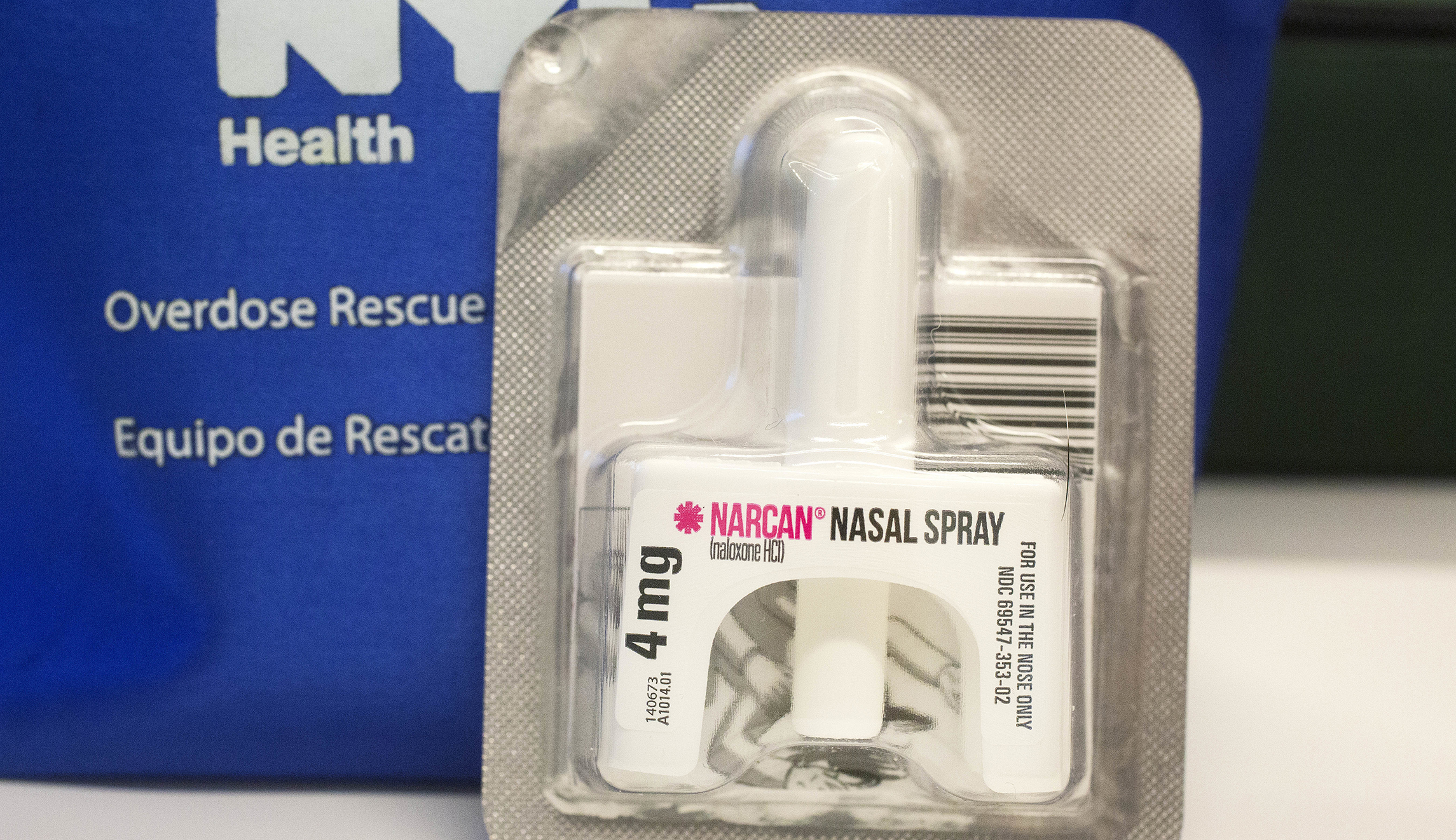 FDA panel OKs making Narcan available for over-the-counter use