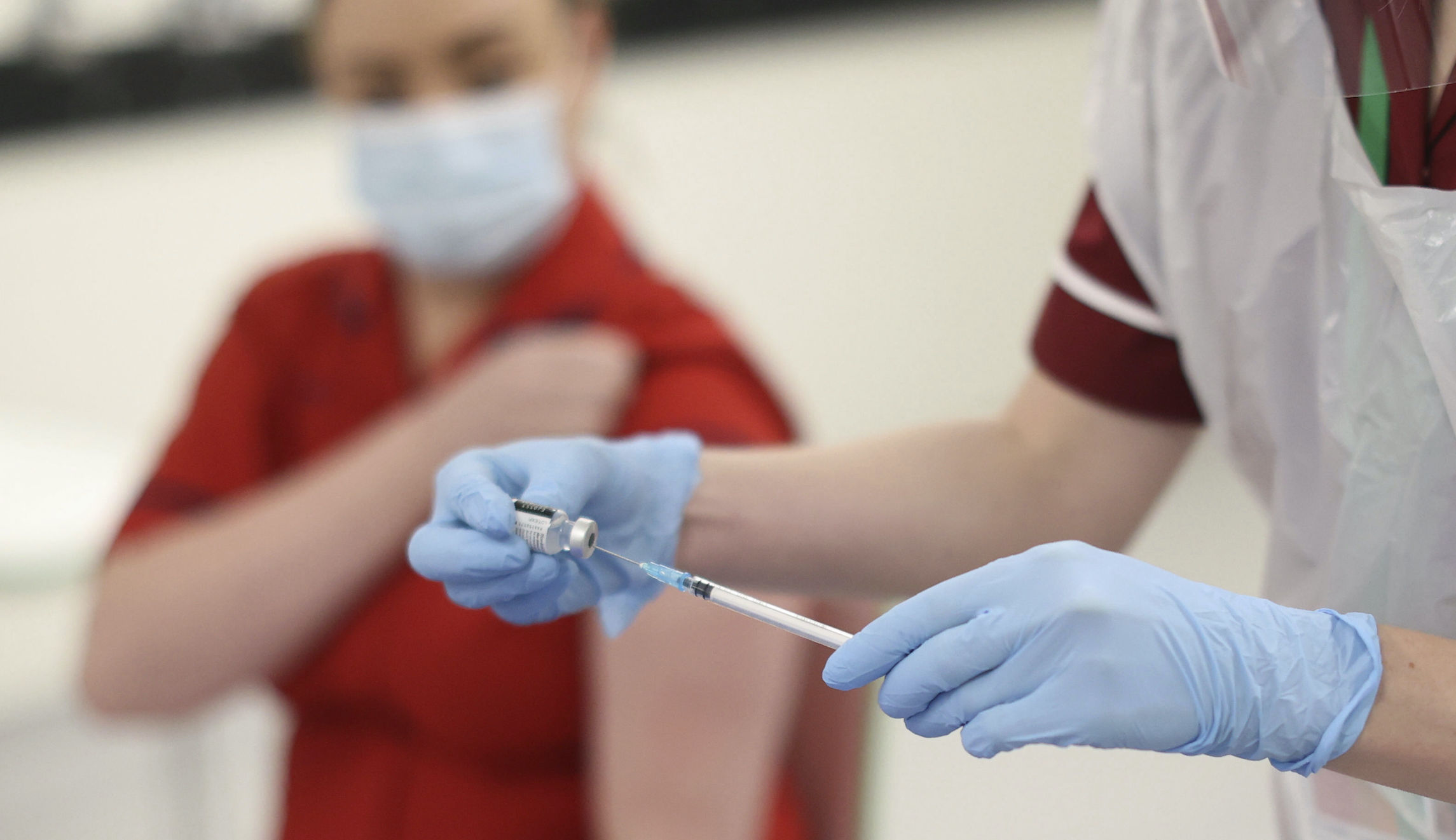 FDA panel endorses Pfizer vaccine for public use in final step before authorization