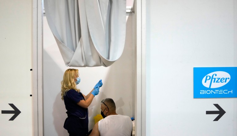 Biden administration to recommend widespread use of COVID-19 booster shots