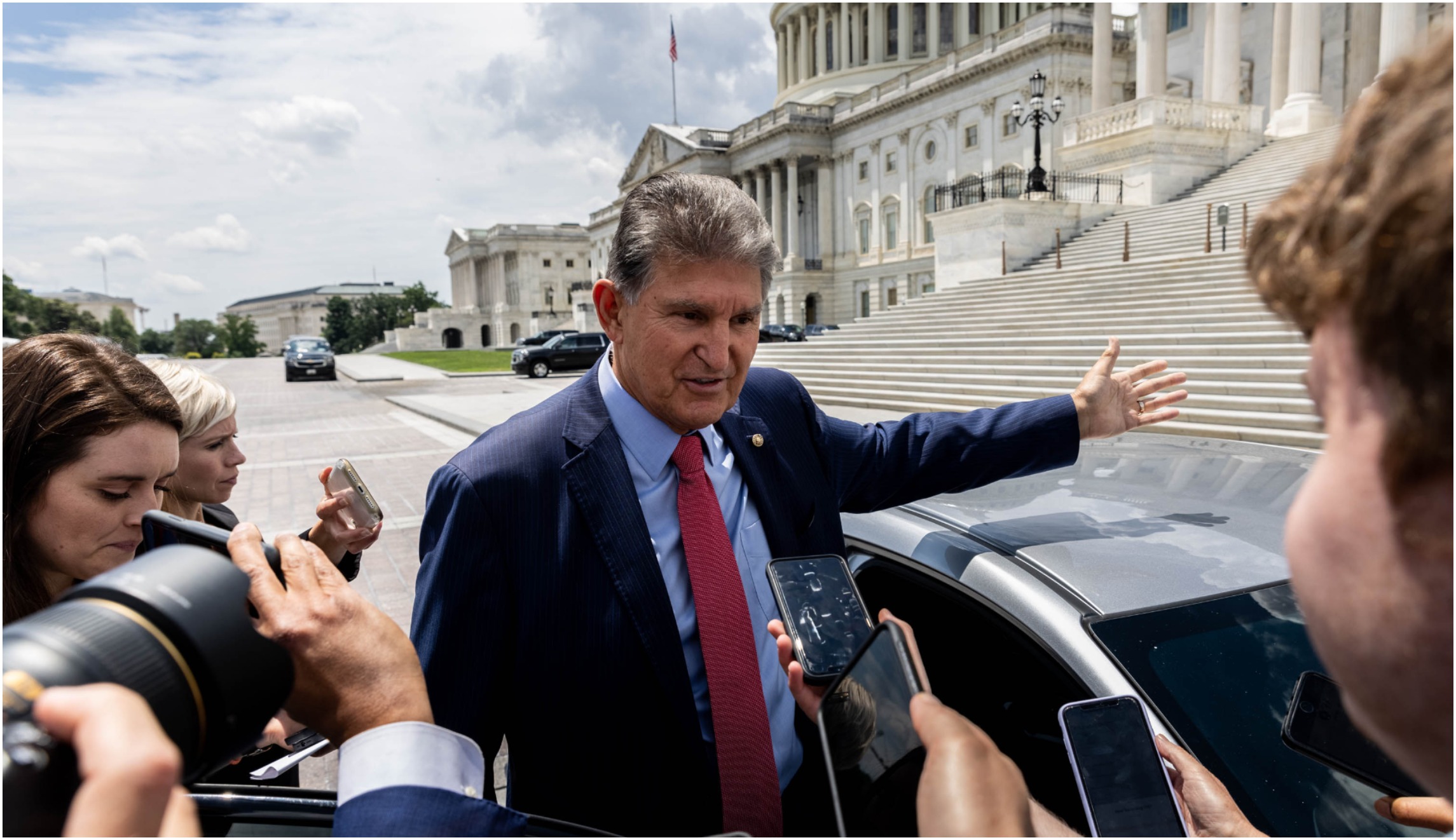 Manchin calls for deal with McCarthy on spending cuts: ‘We have a debt problem’