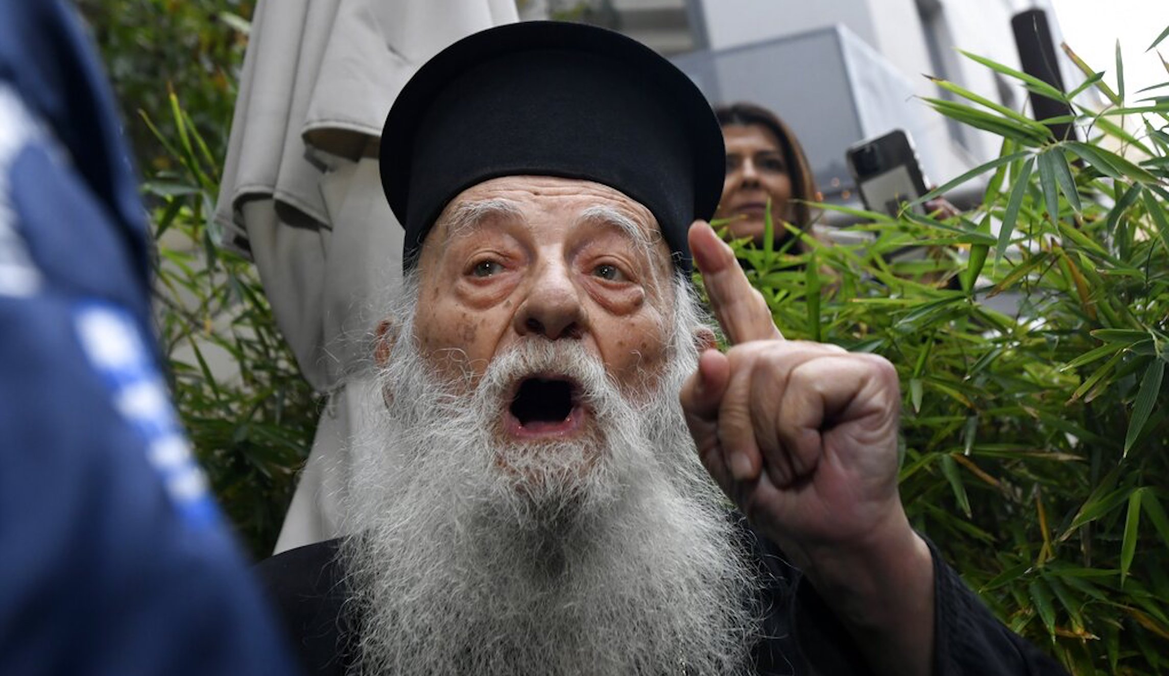 SEE IT: Pope Francis called heretic by Greek Orthodox priest during visit