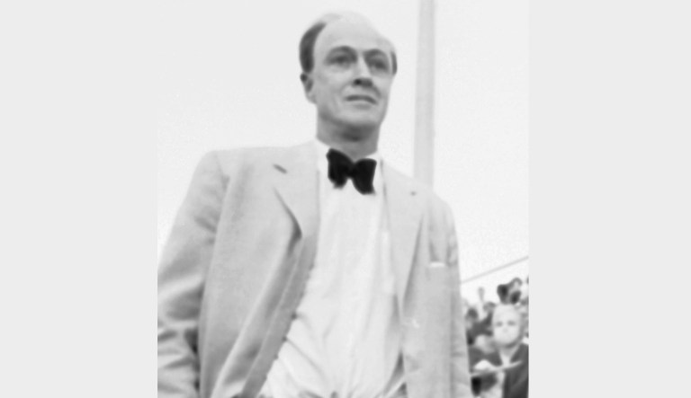 Roald Dahl arriving at the Academy Awards, April 11, 1969.