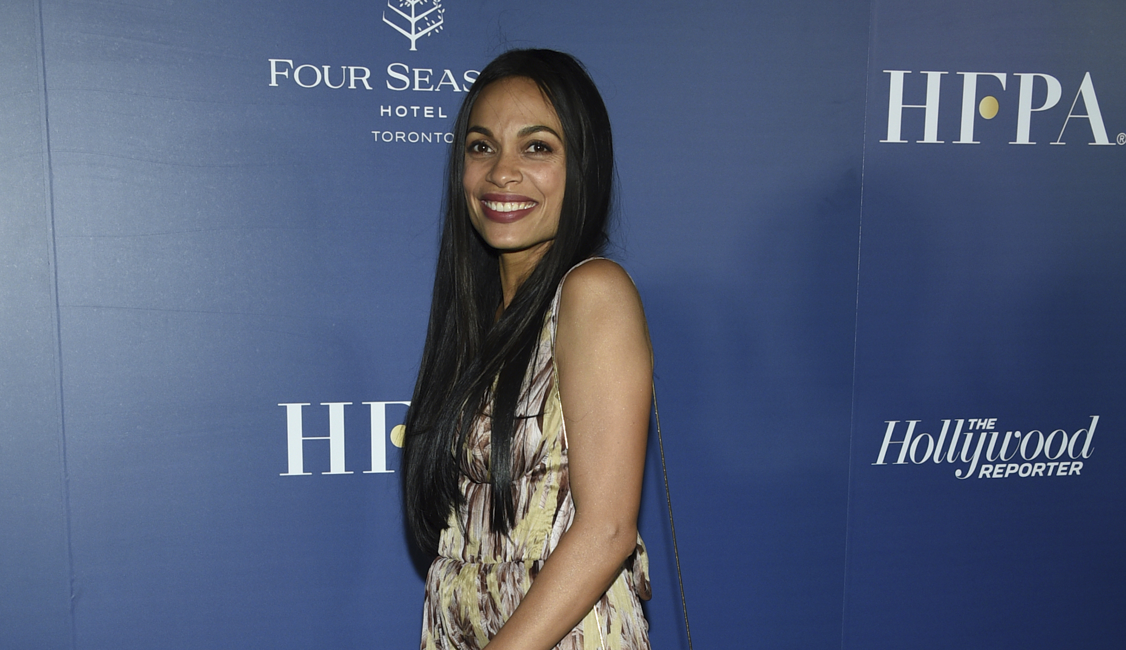 Cory Booker read a 250-page World War II book to girlfriend Rosario Dawson over phone