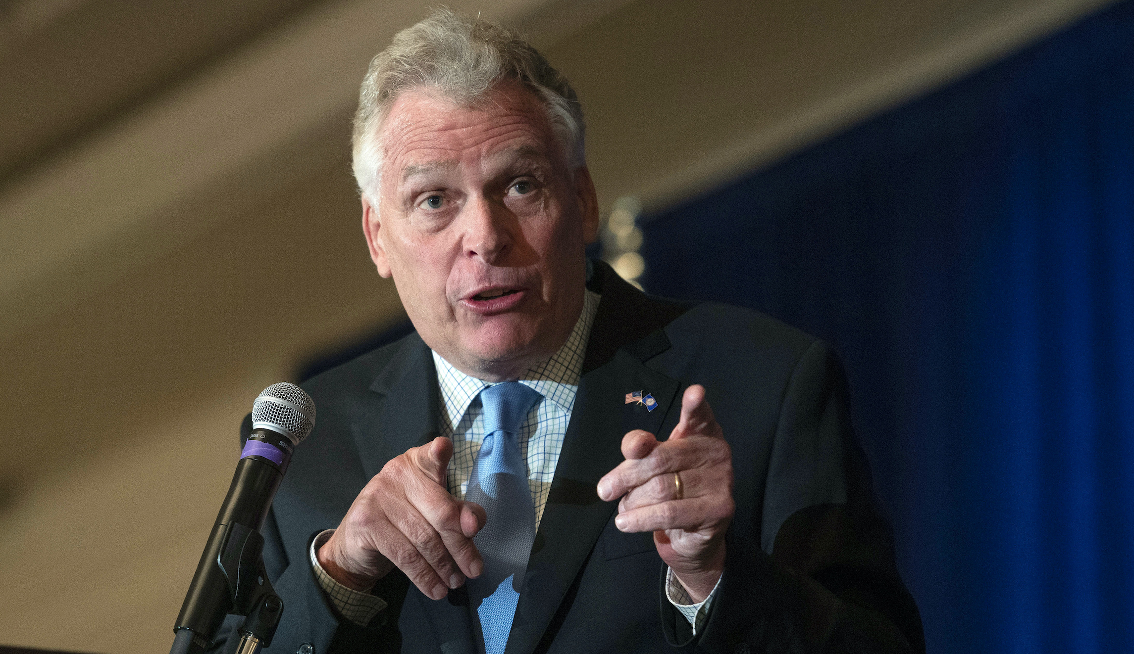 Terry McAuliffe pictured maskless on Amtrak despite pledge to ‘lead by example’
