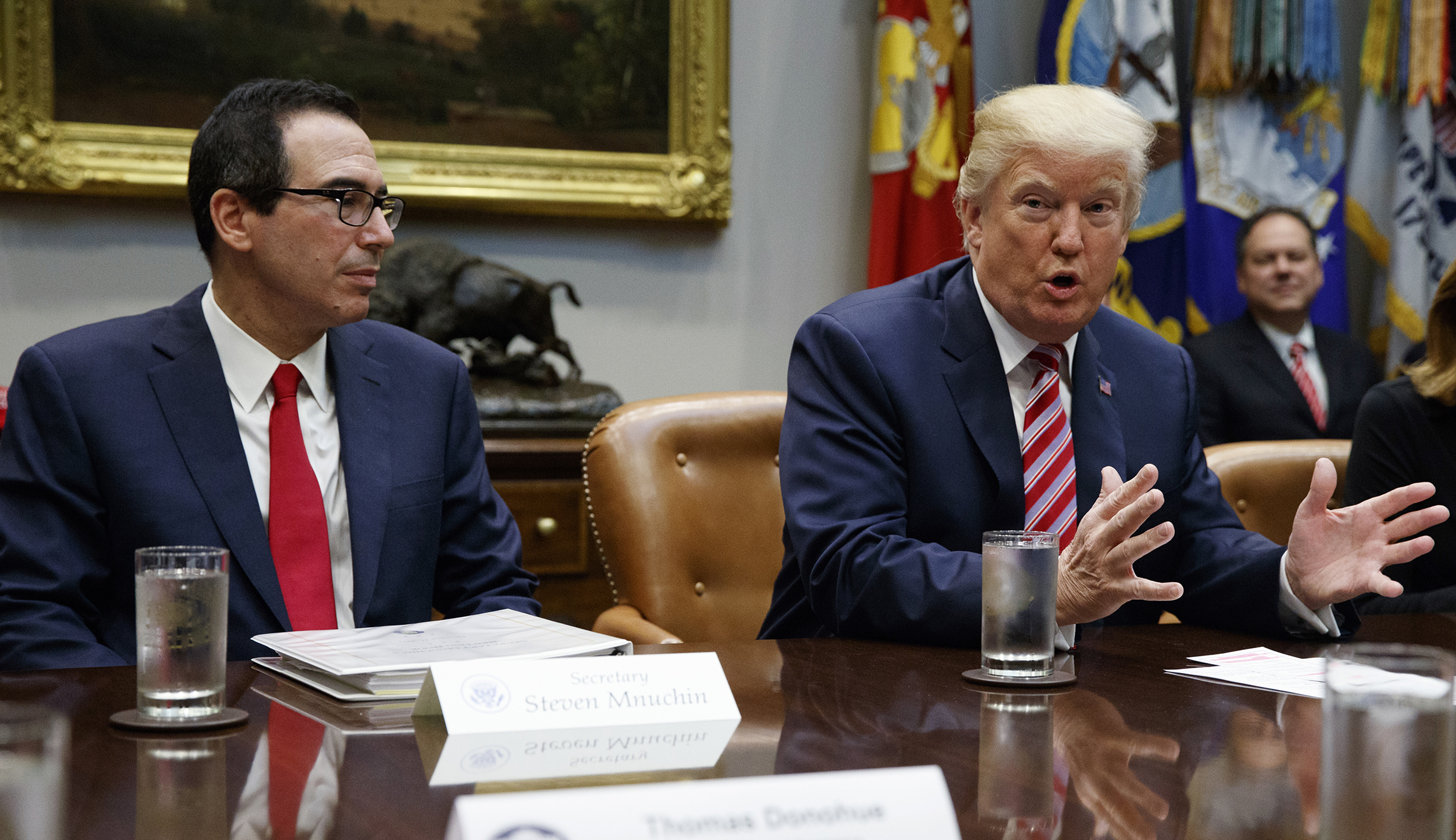 Senate blocks resolution to stop Trump from lifting Russian sanctions