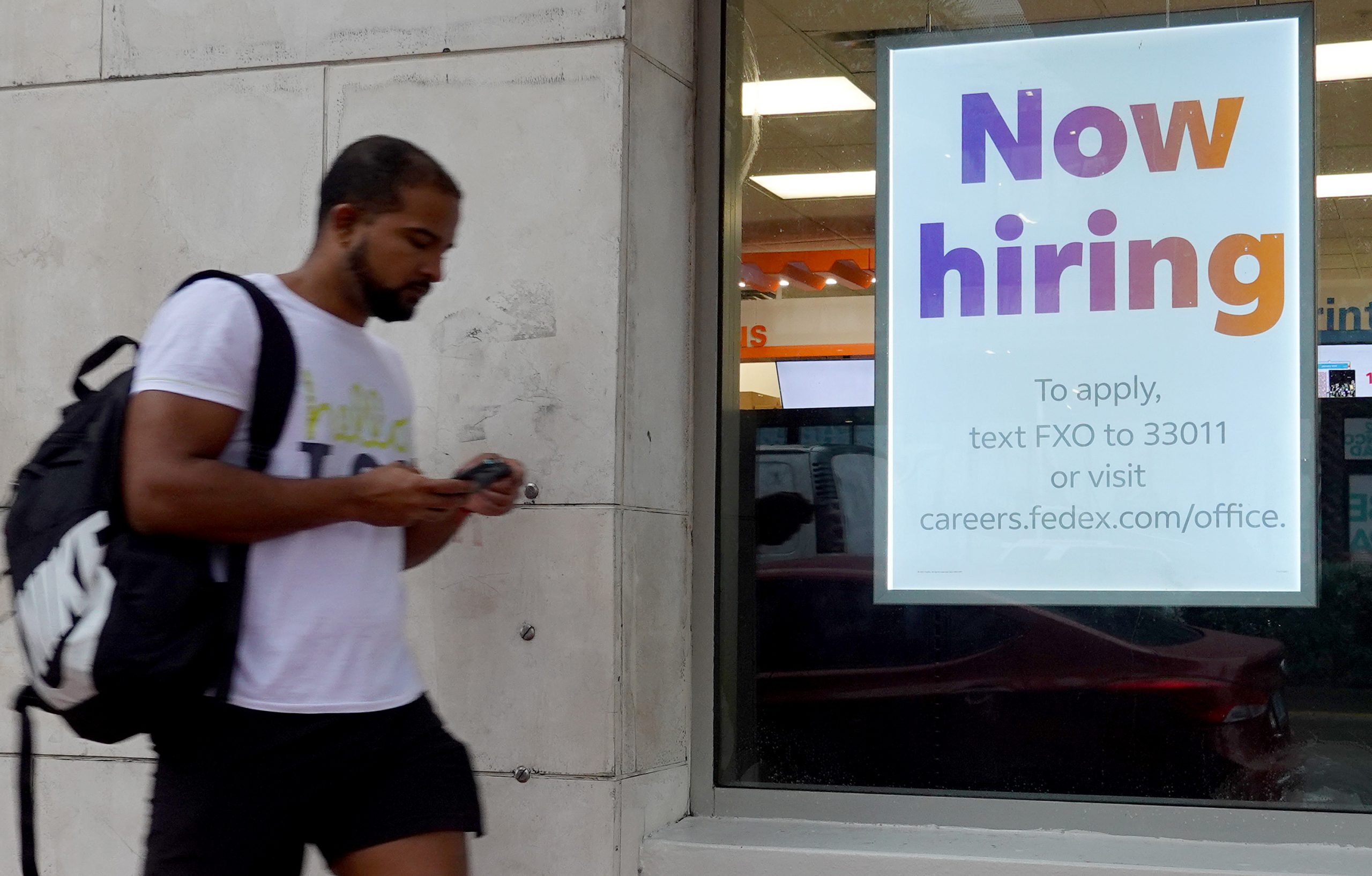 Arizona unemployment falls to 3.8%