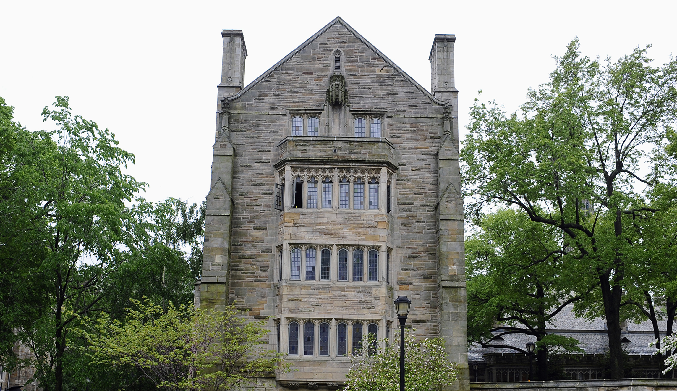 Yale arrests 43 students during protests over endowment