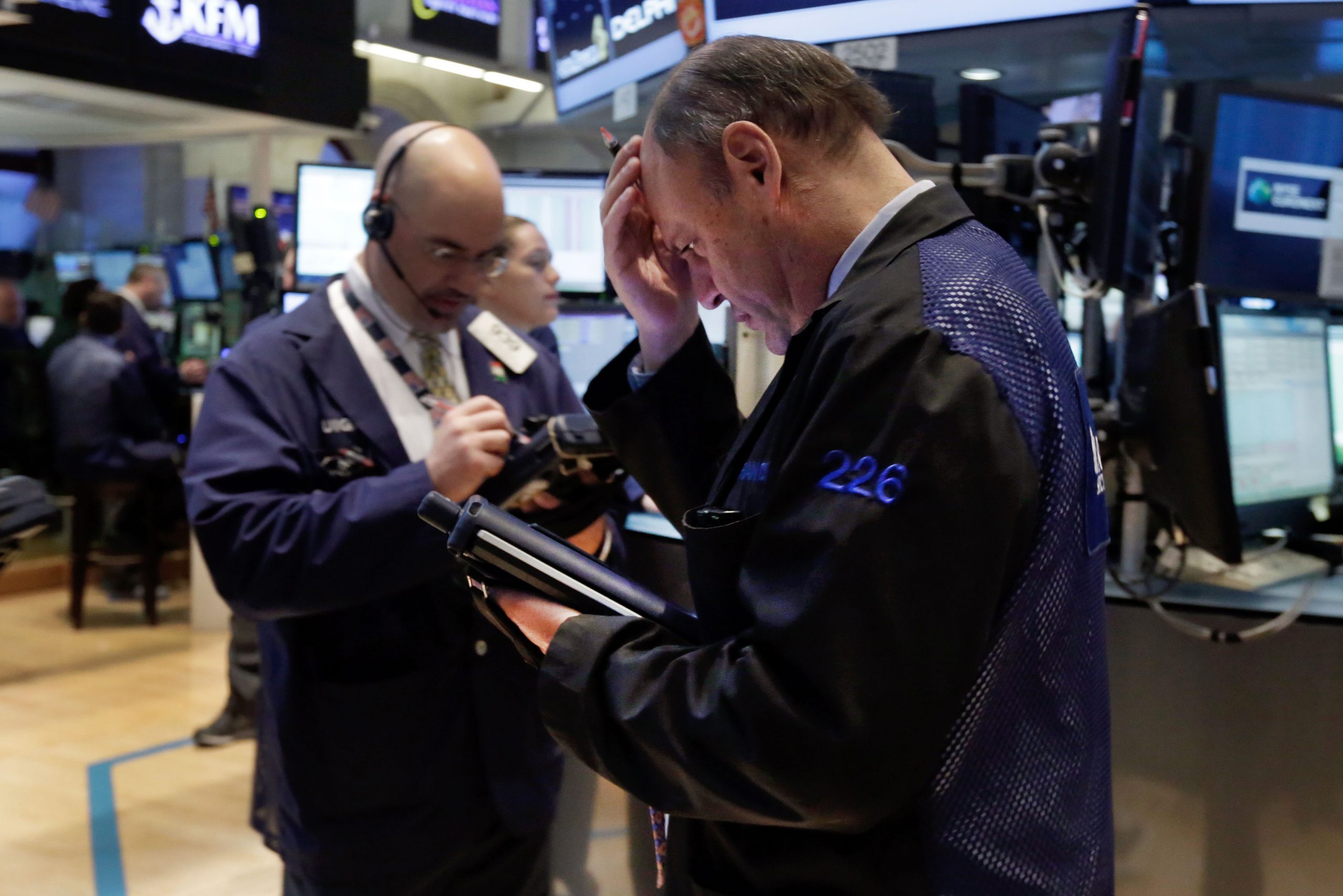 S&P 500 posts longest losing streak since January