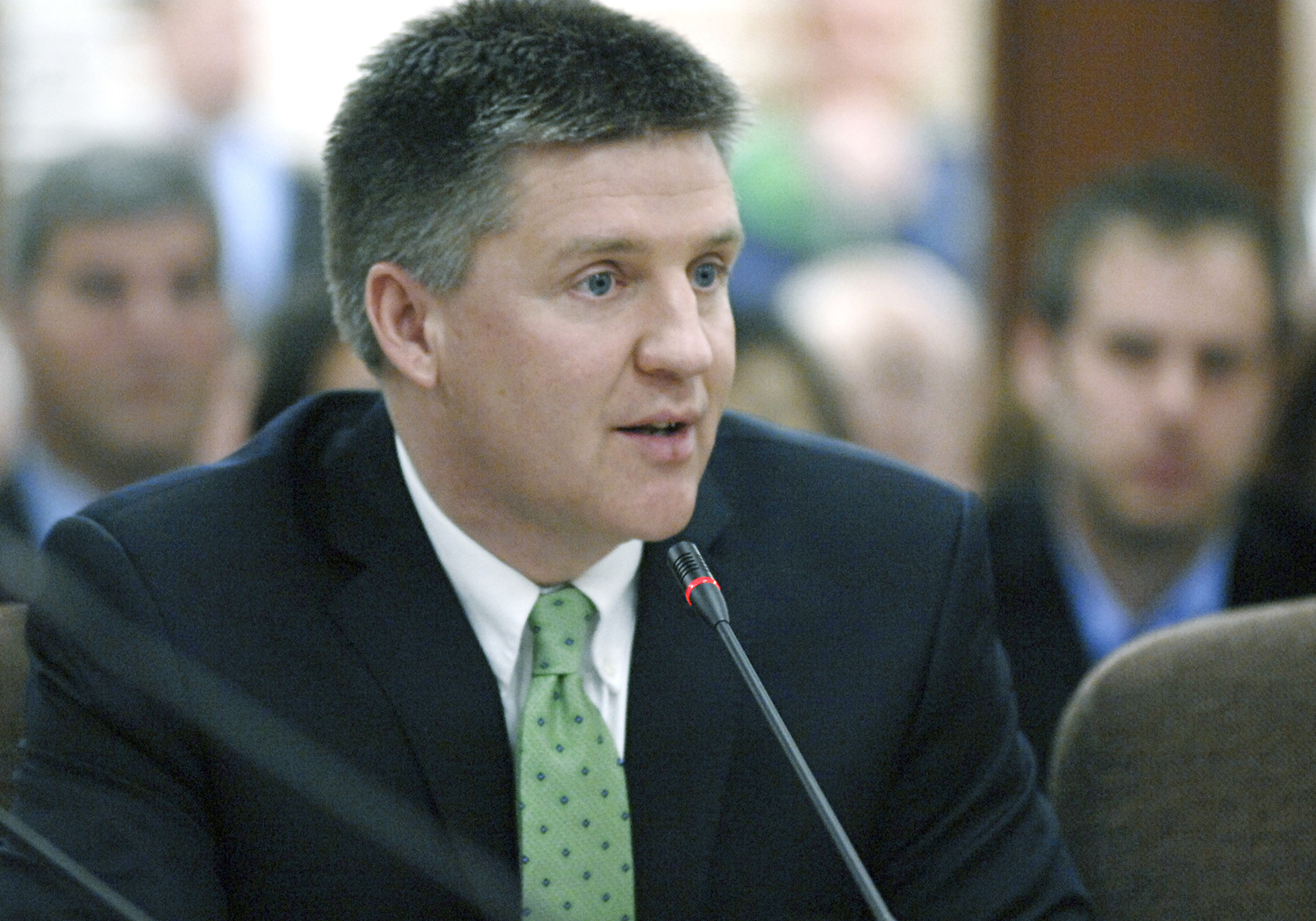 Oil companies fight ND plan to slow production