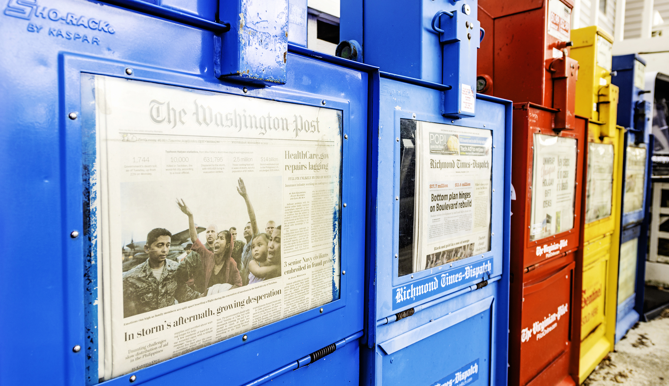 Is democracy dead yet? WaPo publishes story about grown man meowing at his girlfriend