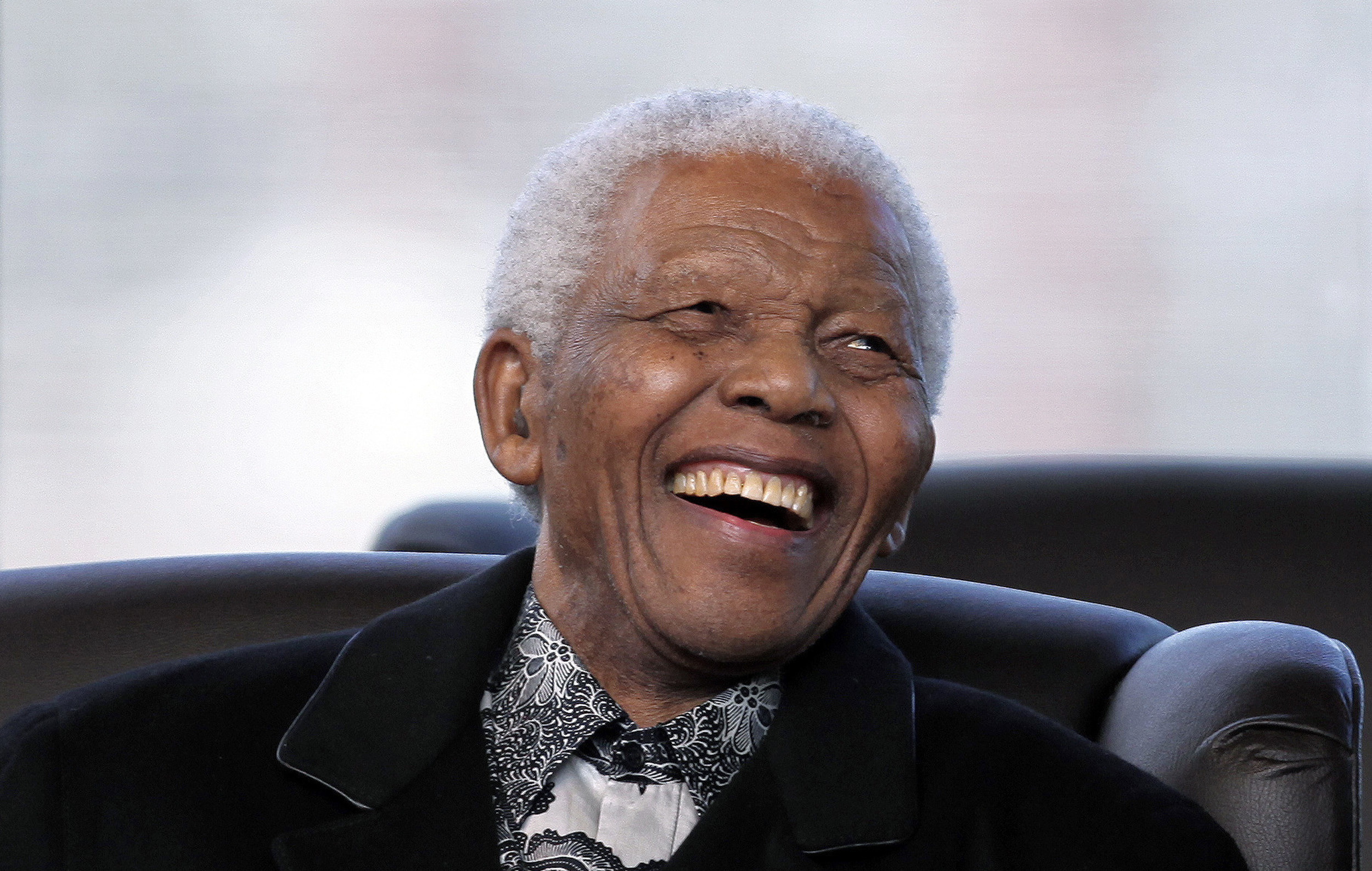 South Africa issues Nelson Mandela stamp