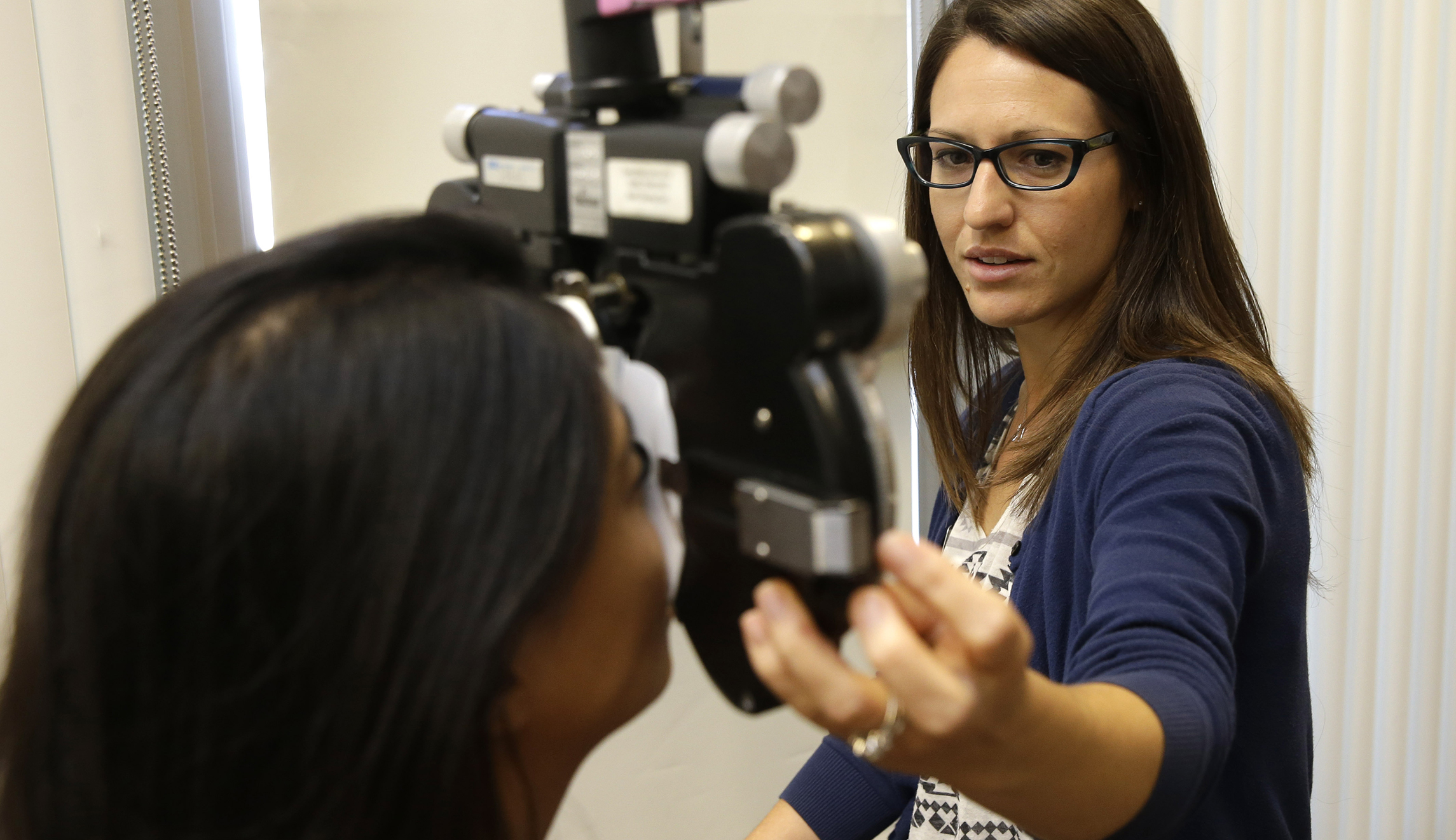 Senate debates keeping key Obamacare insurer requirement