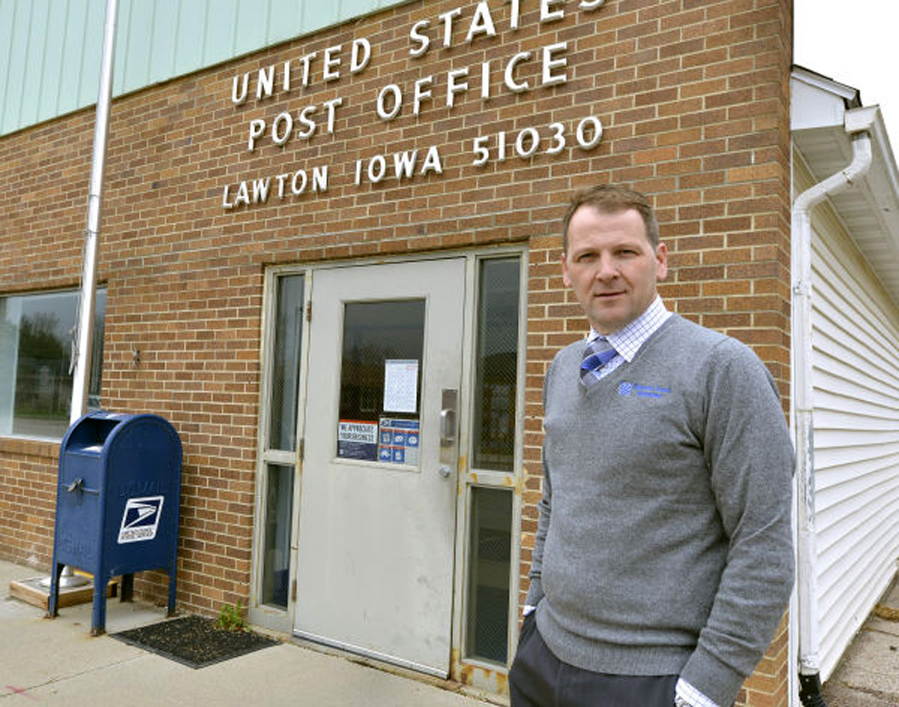 Smaller towns adjusting to post office changes