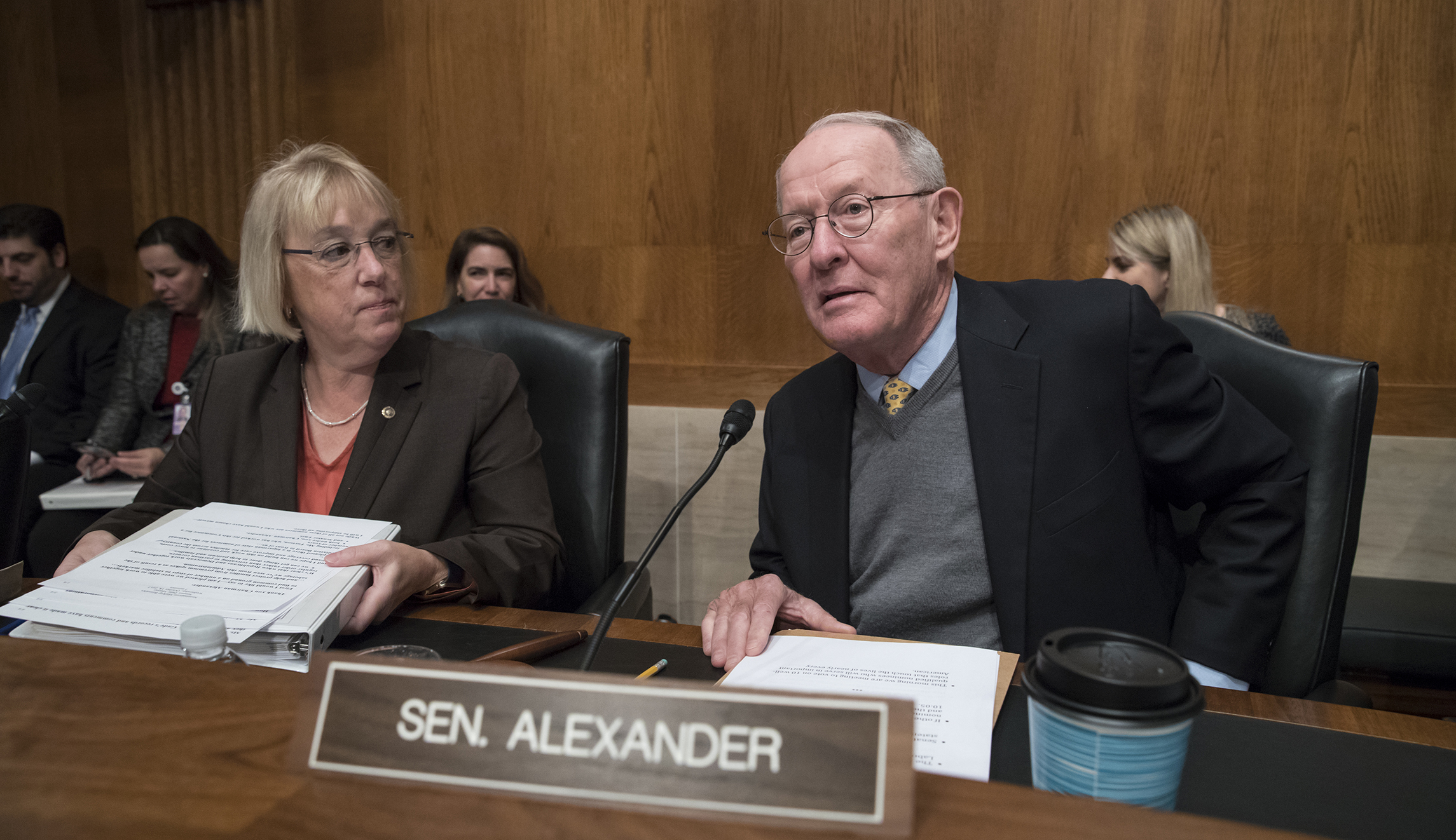 Insurers back stalled Obamacare subsidy package