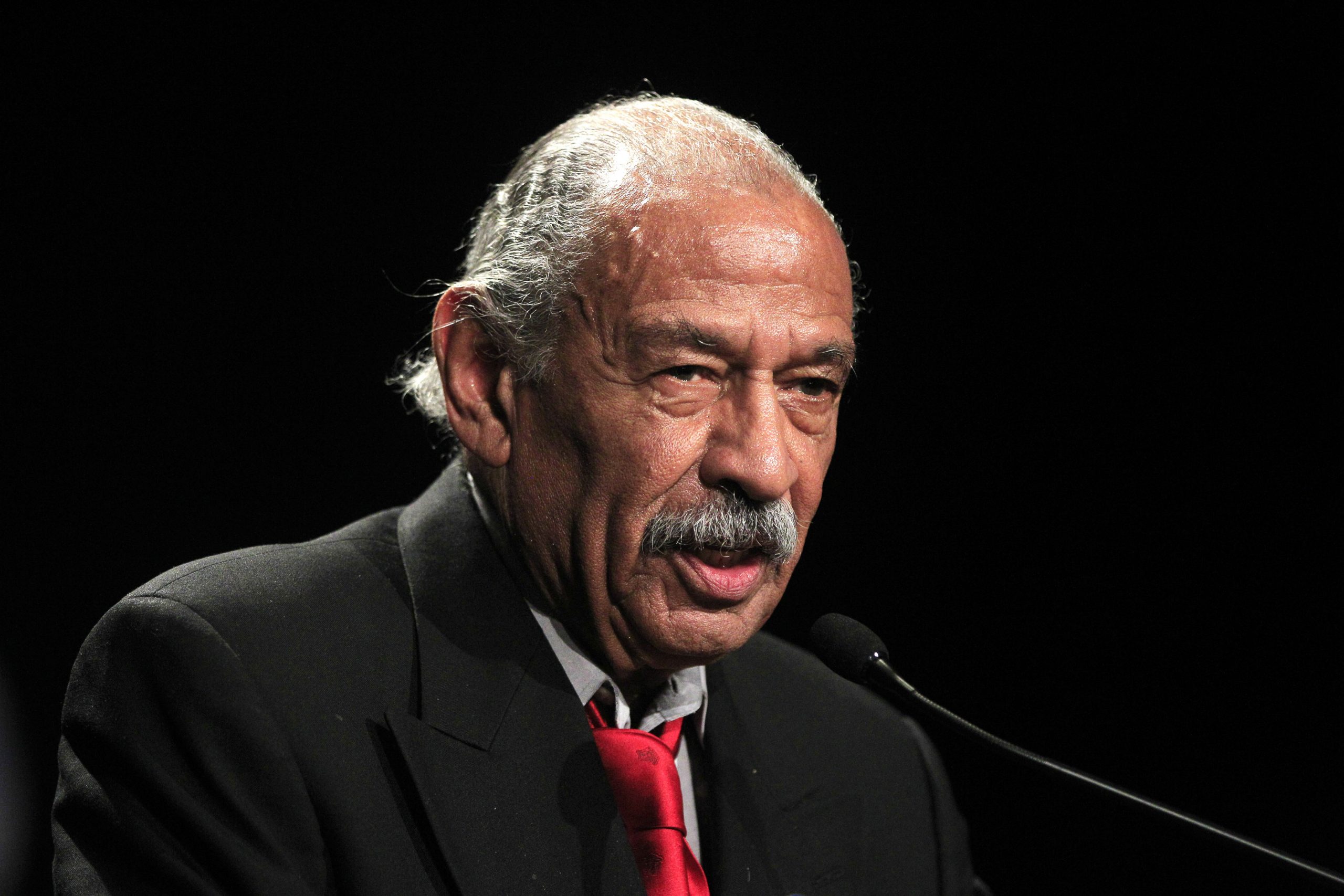 Judge puts Rep. John Conyers on primary ballot