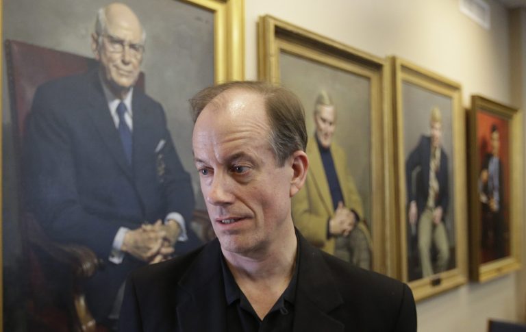 Thomas Drake, a former National Security Agency employee who became an early whistleblower about government spying programs, also signed the letter to oppose the USA Freedom Act.