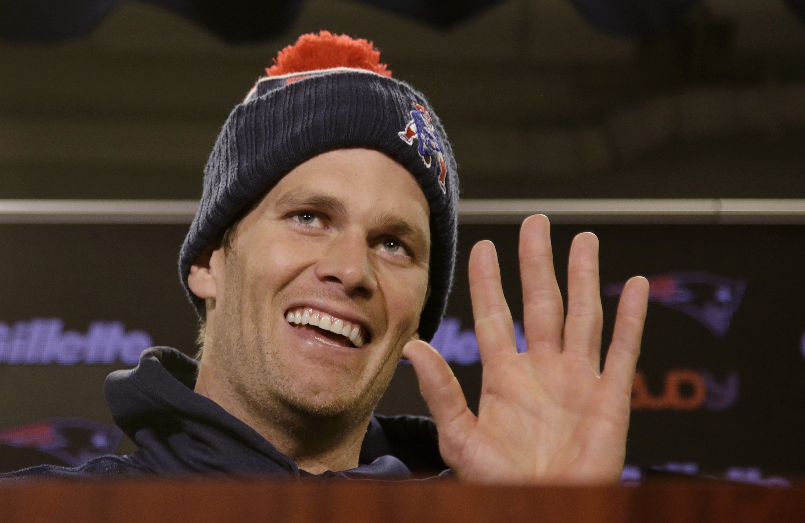 New England senators honor former Patriots quarterback Tom Brady with resolution