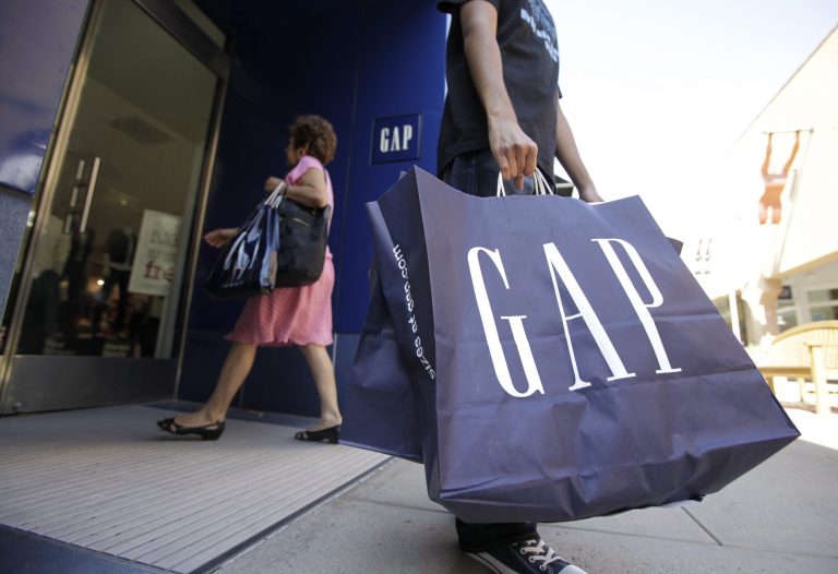 To raise or not to raise wages?