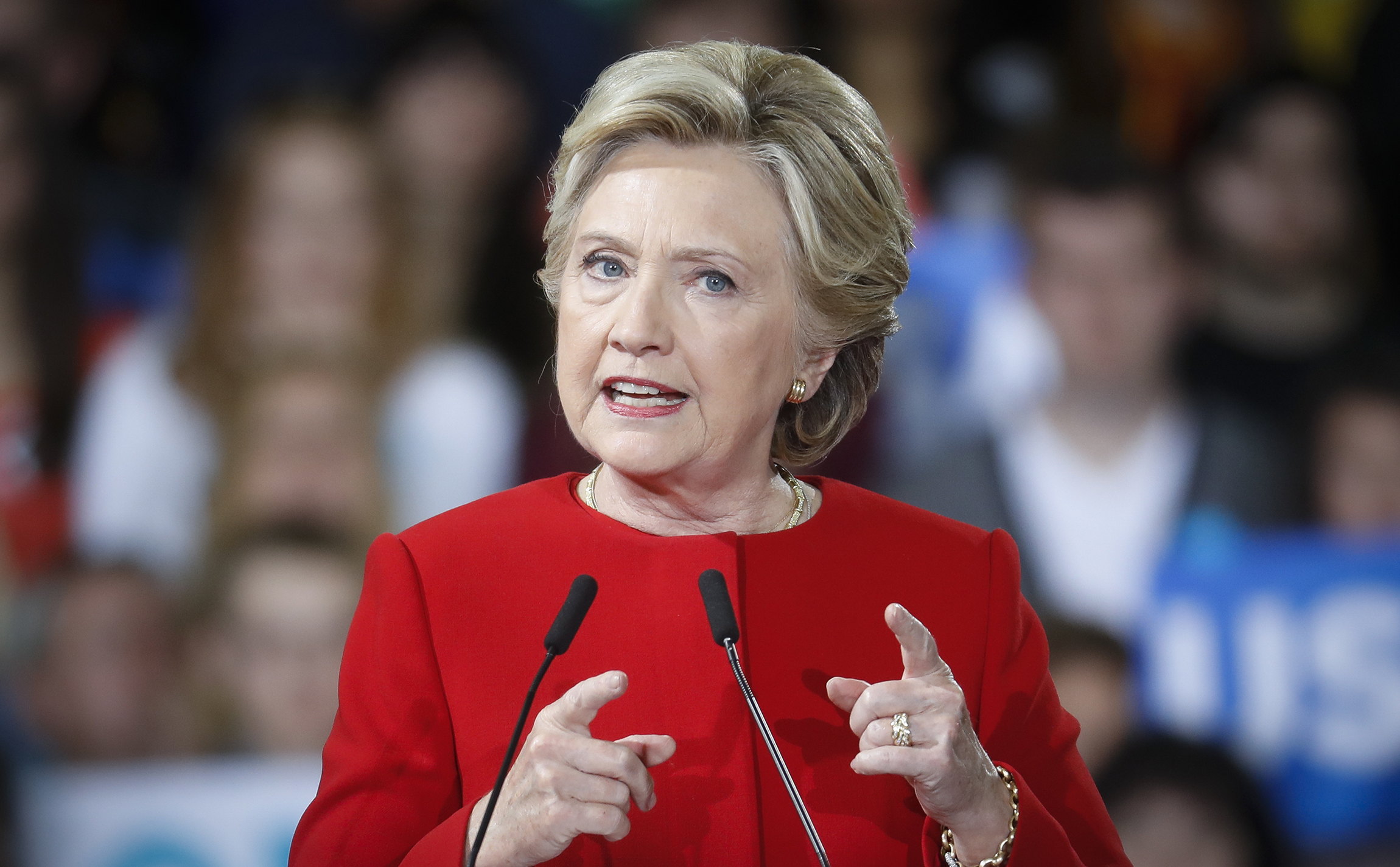 FBI never asked Clinton aides for their devices