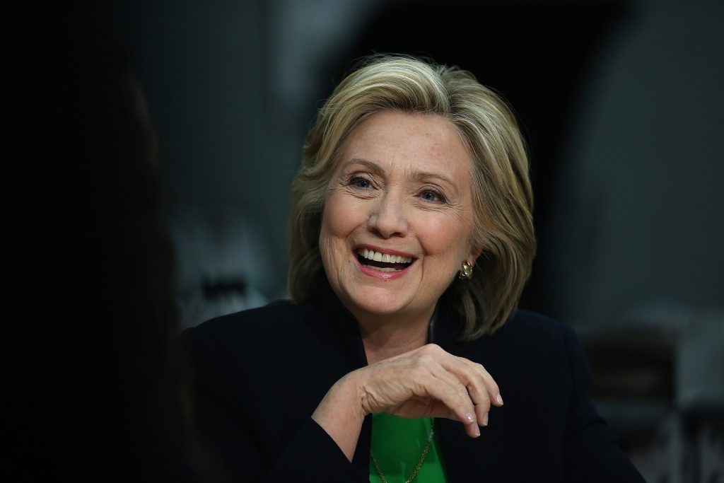Liberal, conservative columnists put off by Hillary’s campaign