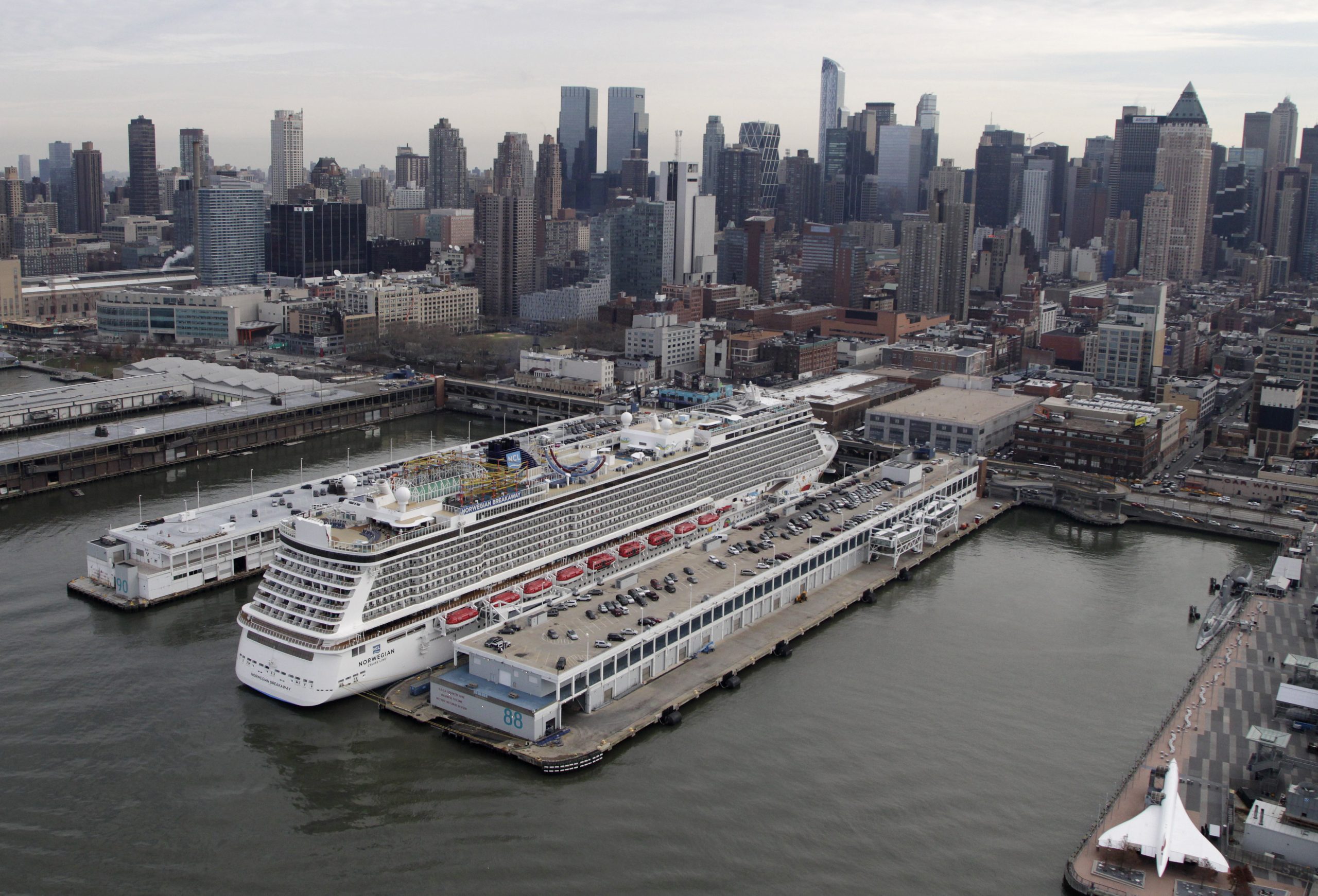 Norwegian Cruise Line to begin sailing again for passengers with vaccines