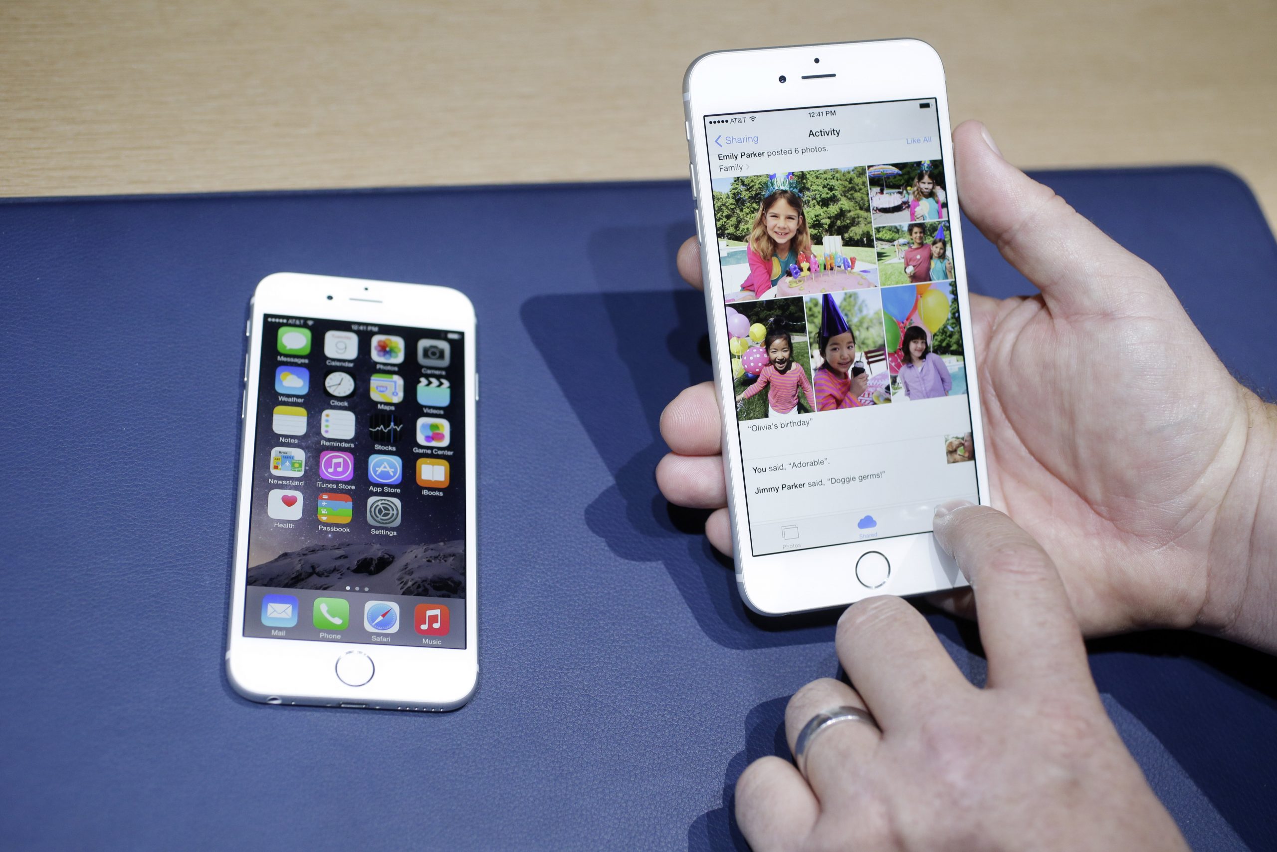 Apple: Record 4M orders of iPhones on 1st day
